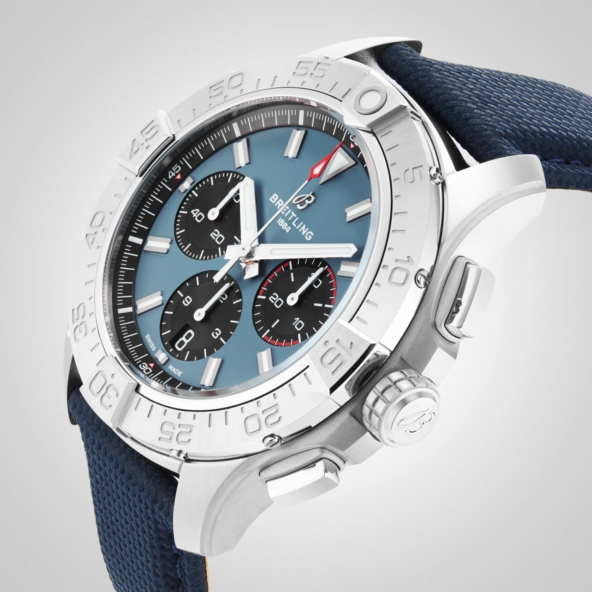 Avenger B01 Chronograph 44 | 44mm, Steel, Leather, Blue Dial - Image 5