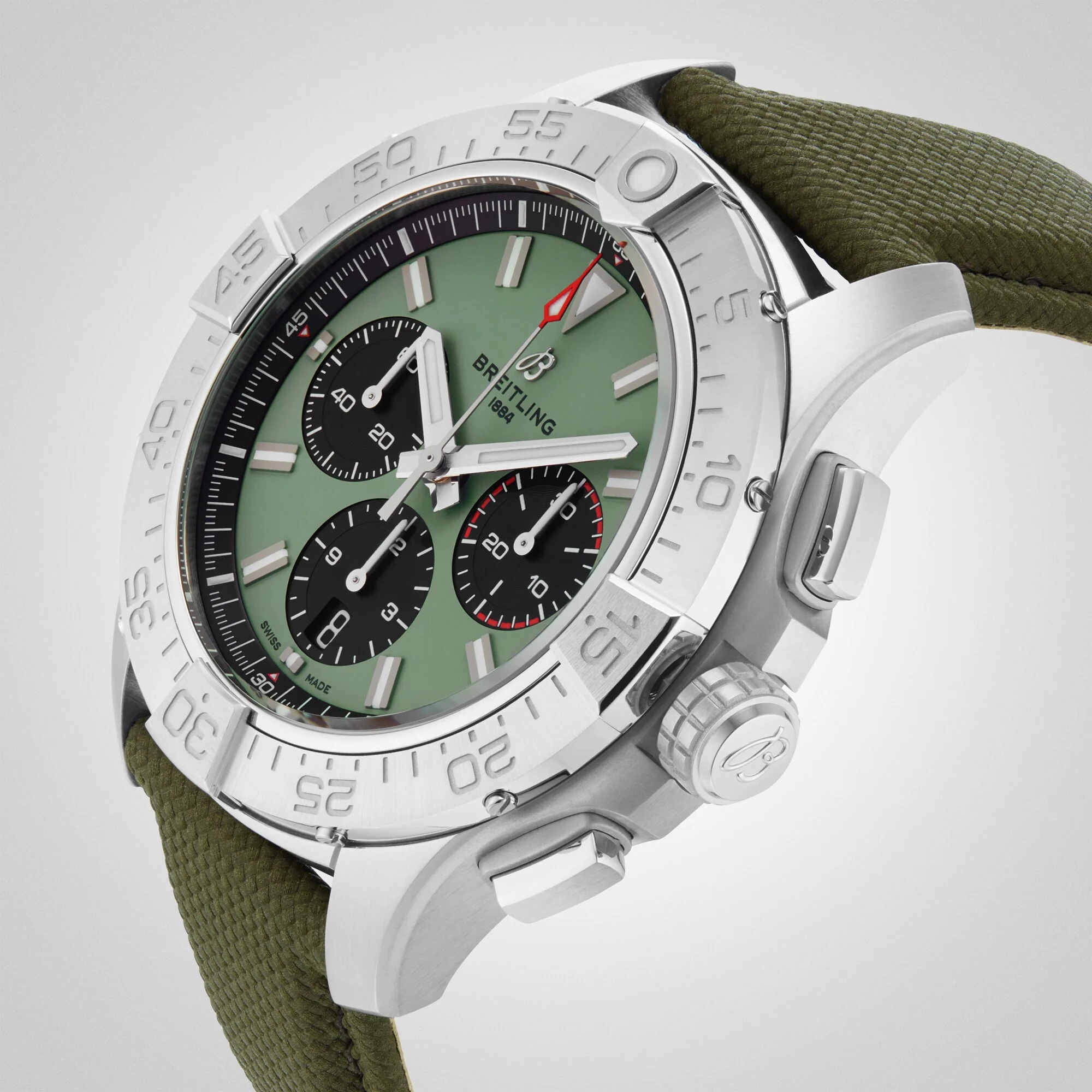 Avenger B01 Chronograph 44 | 44mm, Steel, Leather, Green Dial - Image 5
