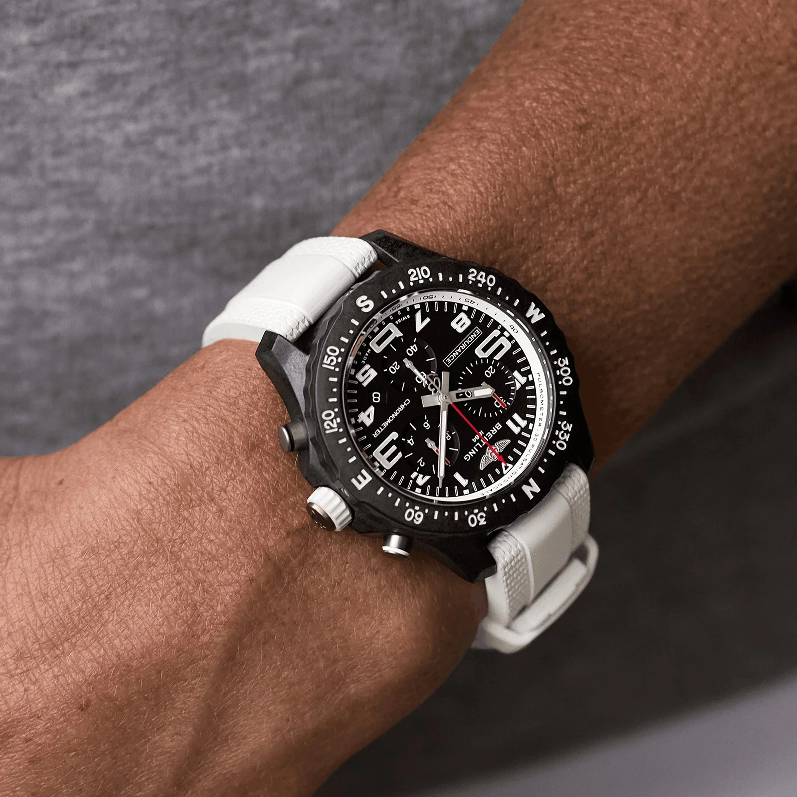 Endurance Pro 38 | 38mm, Breitlight, Rubber, Black Dial, Ref. X83310A71B1S1 - Image 5