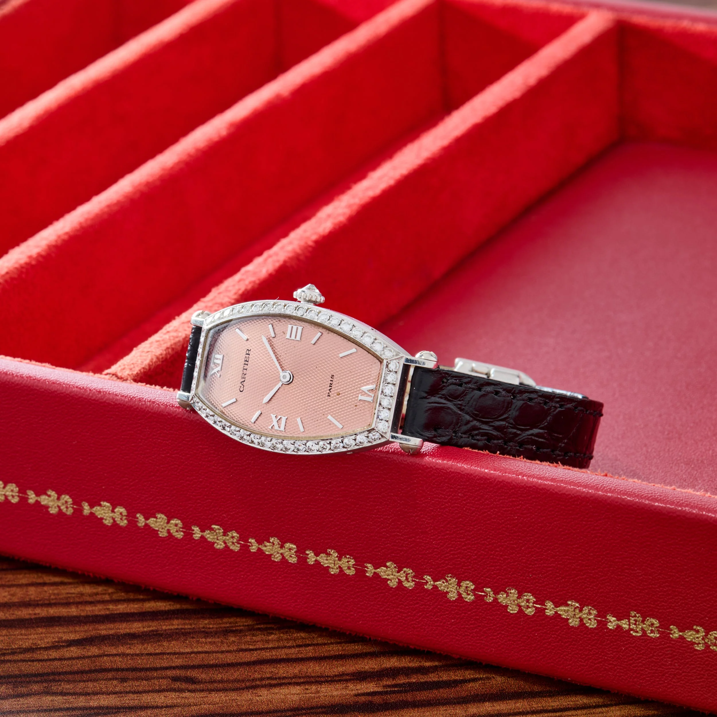 Cartier Tonneau 'Paris' Diamonds - Image 7