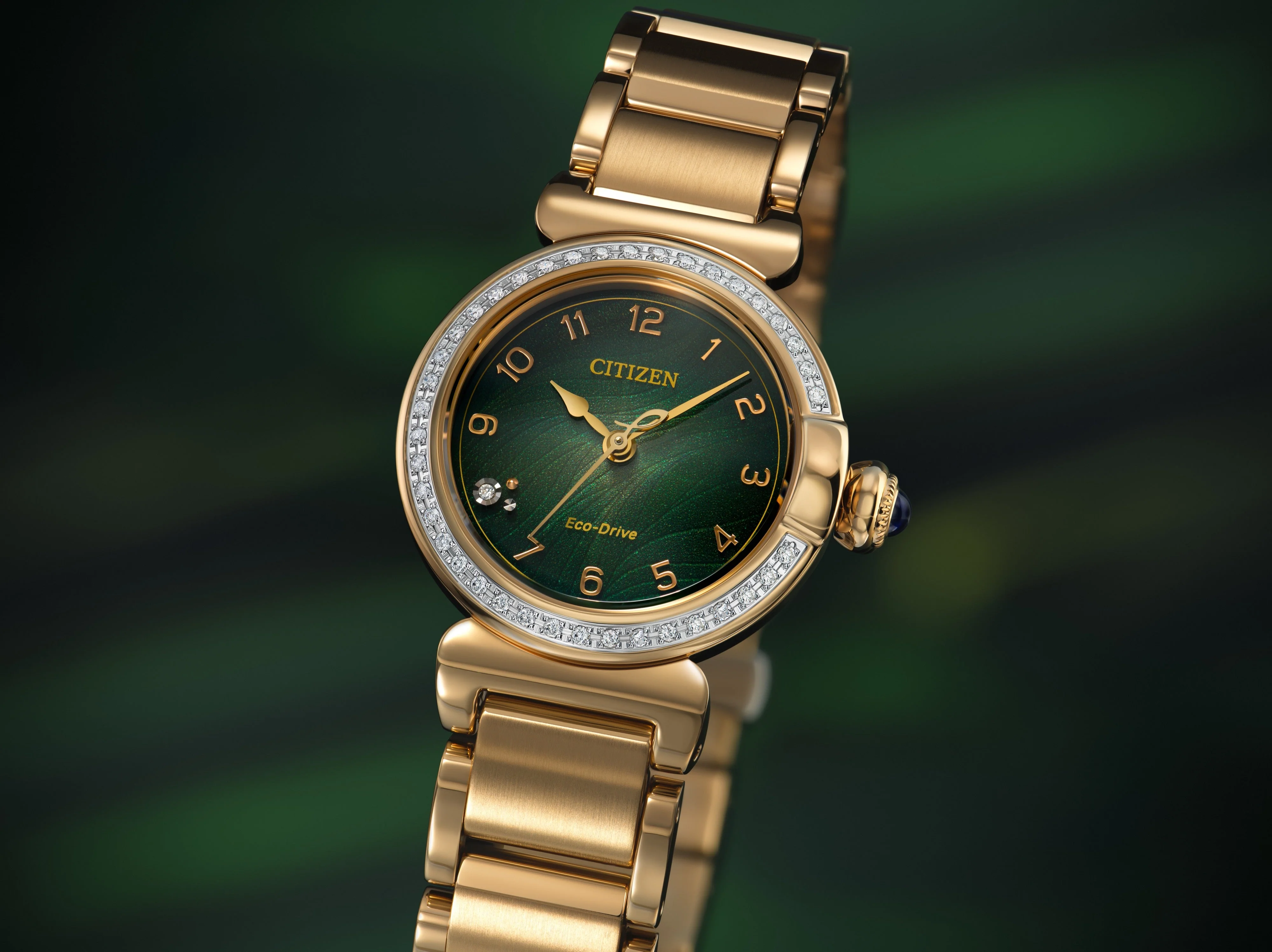 Mae | 26mm, 14K Yellow Gold Plated Steel, Steel, Diamond Green Dial - Image 6