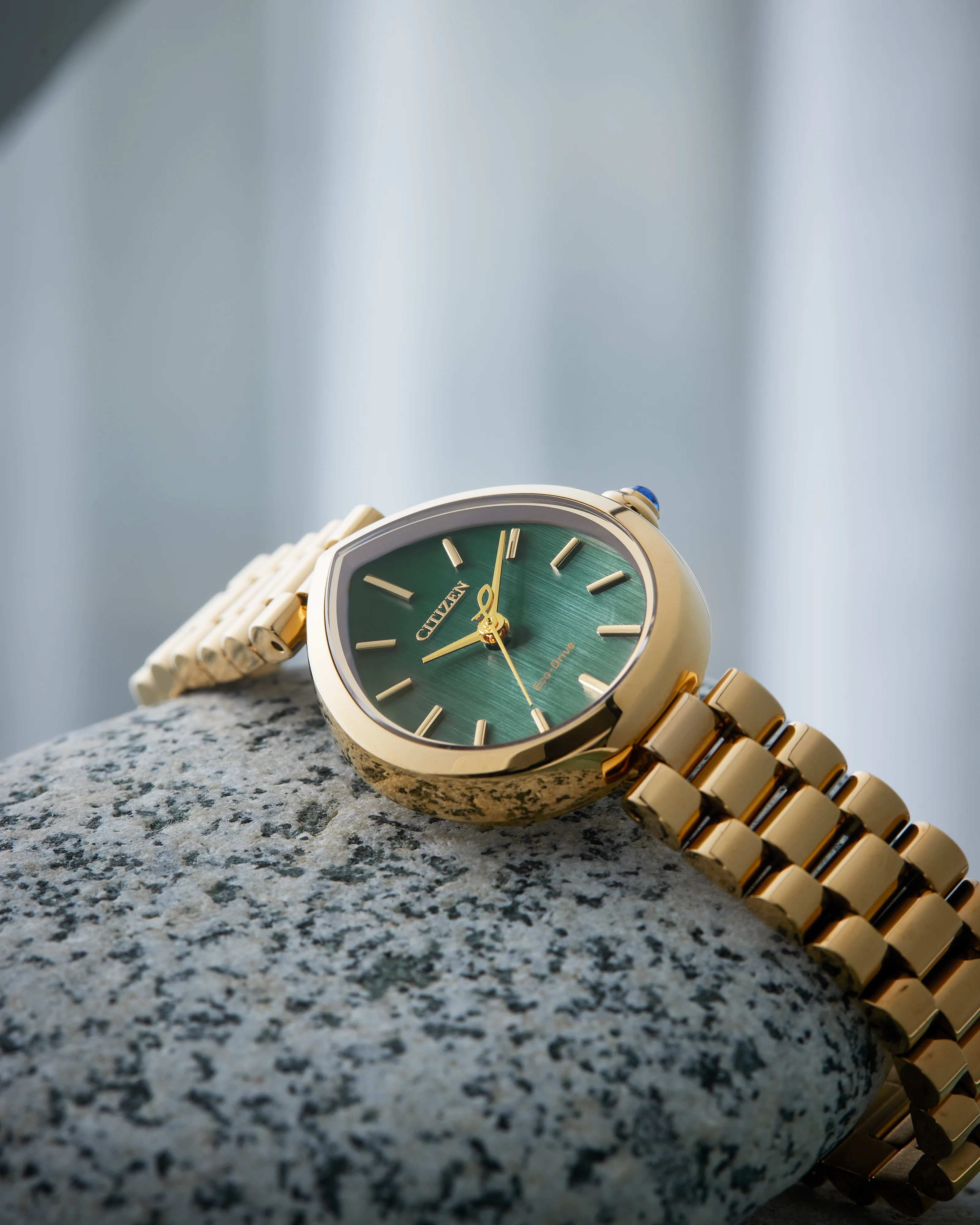 Rainell | 26mm, 14K Yellow Gold Plated Steel, Steel, Green Dial - Image 6