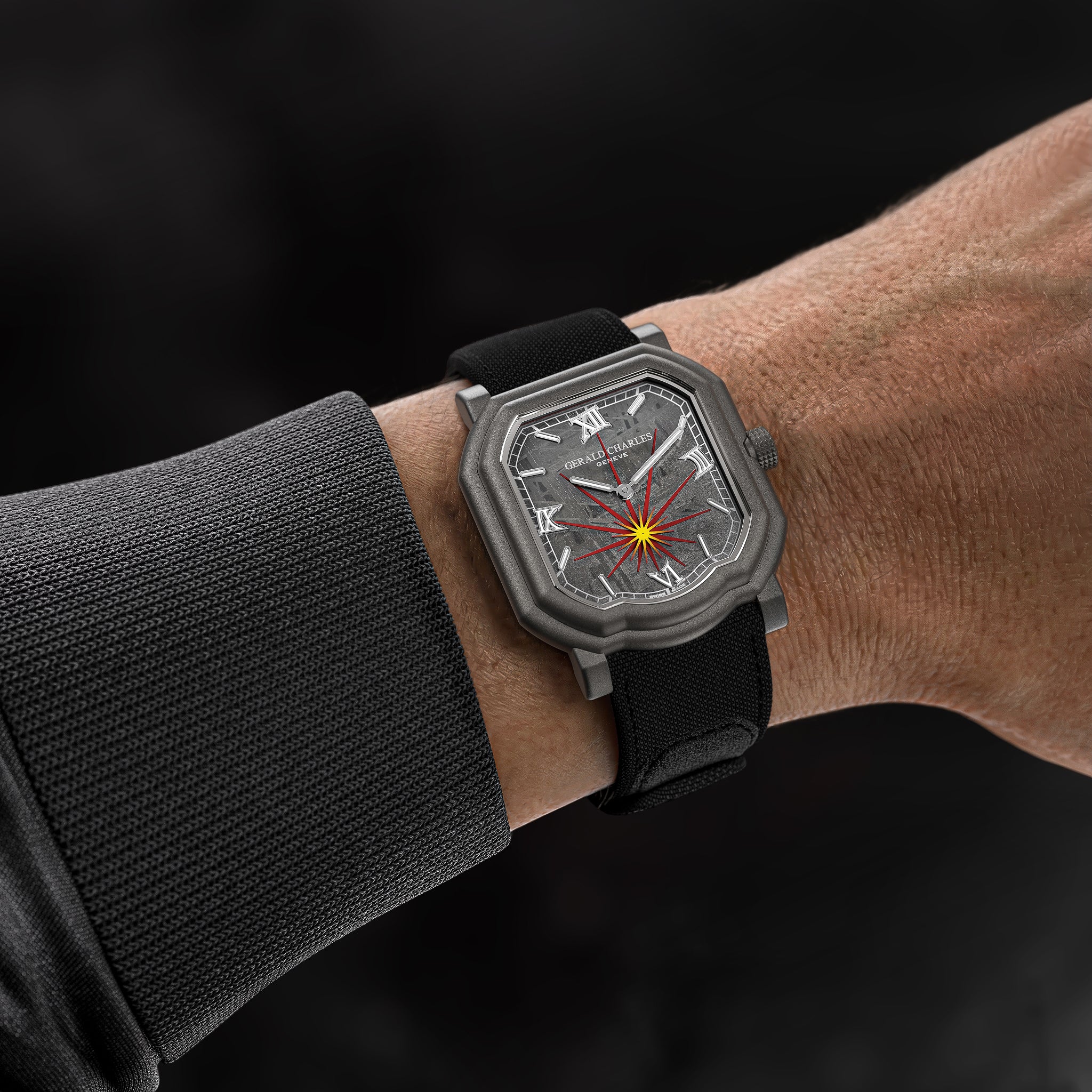Maestro 2.0 Meteorite Darkblast | 39mm, Steel & DLC, Fabric, Black Dial - Image 4