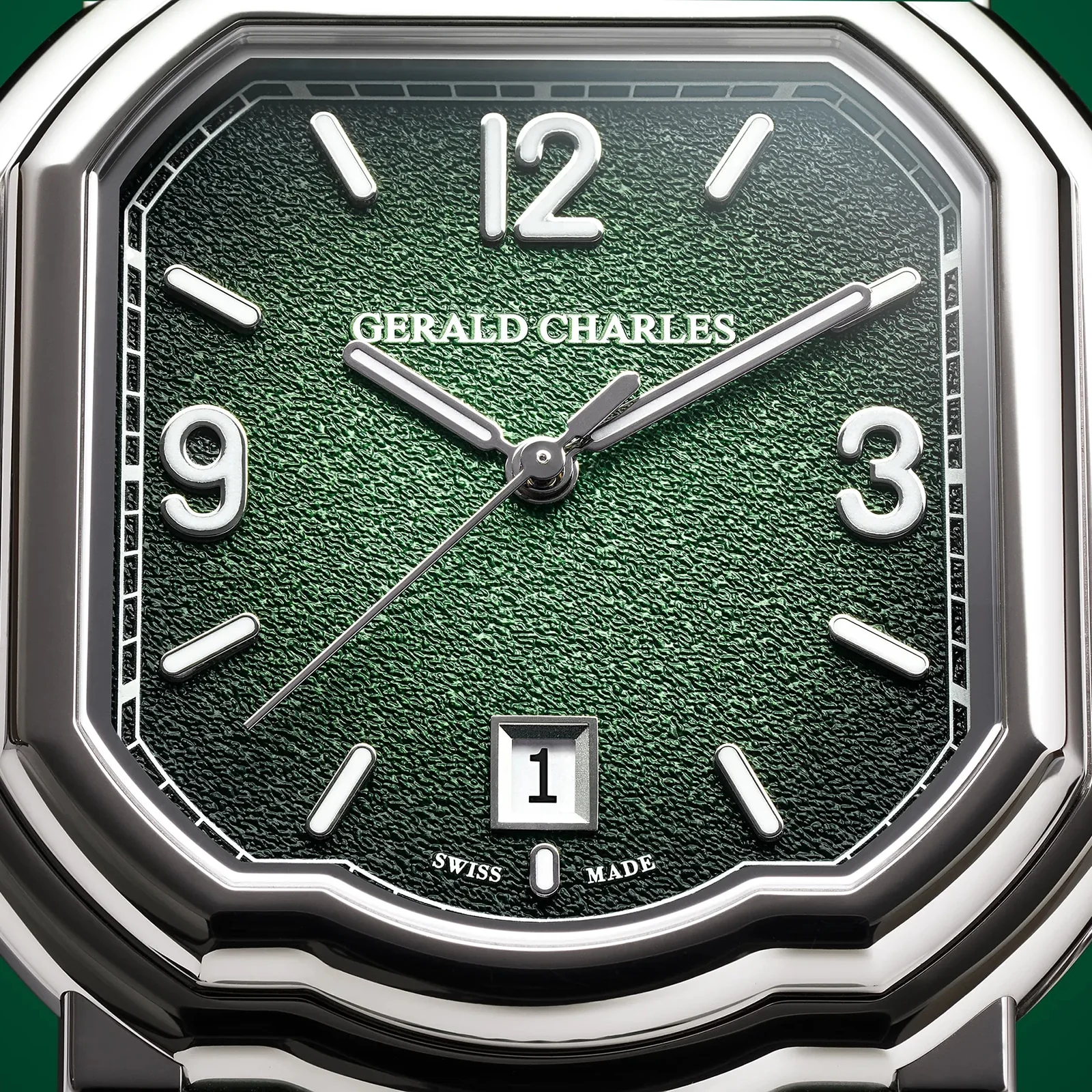 Maestro GC Sport | 39mm, Titanium, Rubber, Green Dial - Image 2