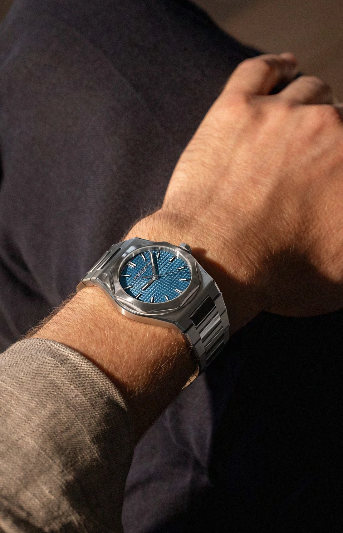 Laureato Fifty Self-Winding | 39mm, Blue Enamel - Image 2