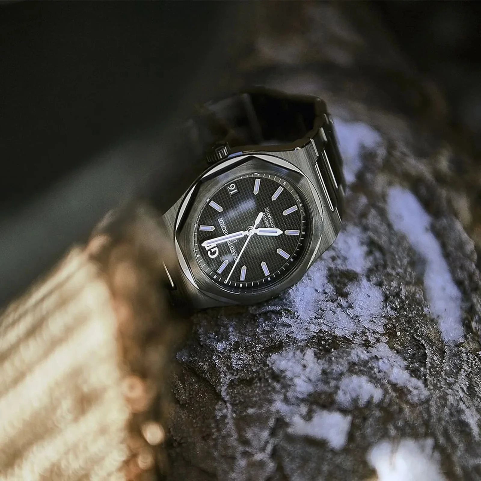 Laureato 42 | 42mm, Ceramic, Black Dial - Image 5