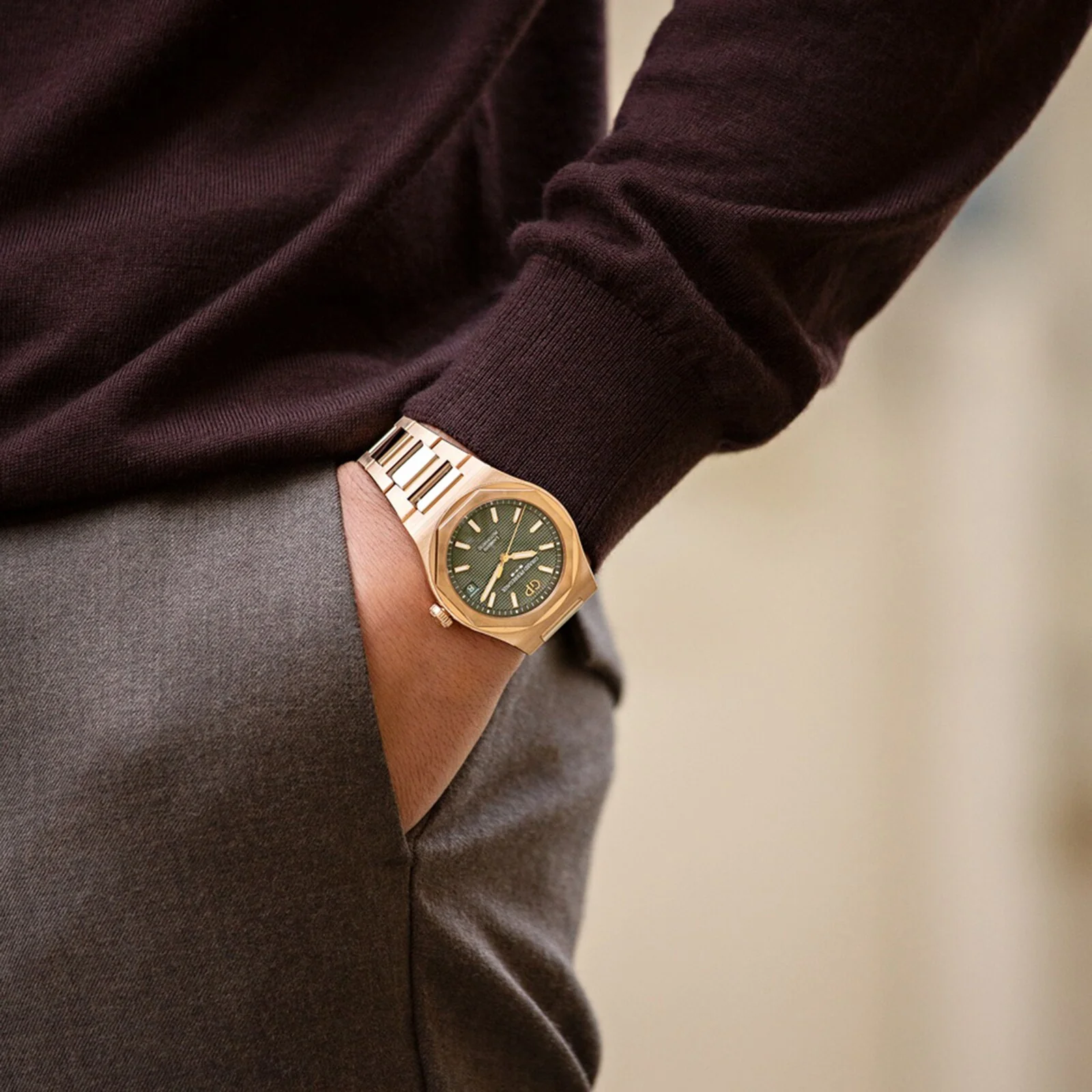 Laureato 42 | 42mm, 18K Rose Gold, Green Dial - Image 5