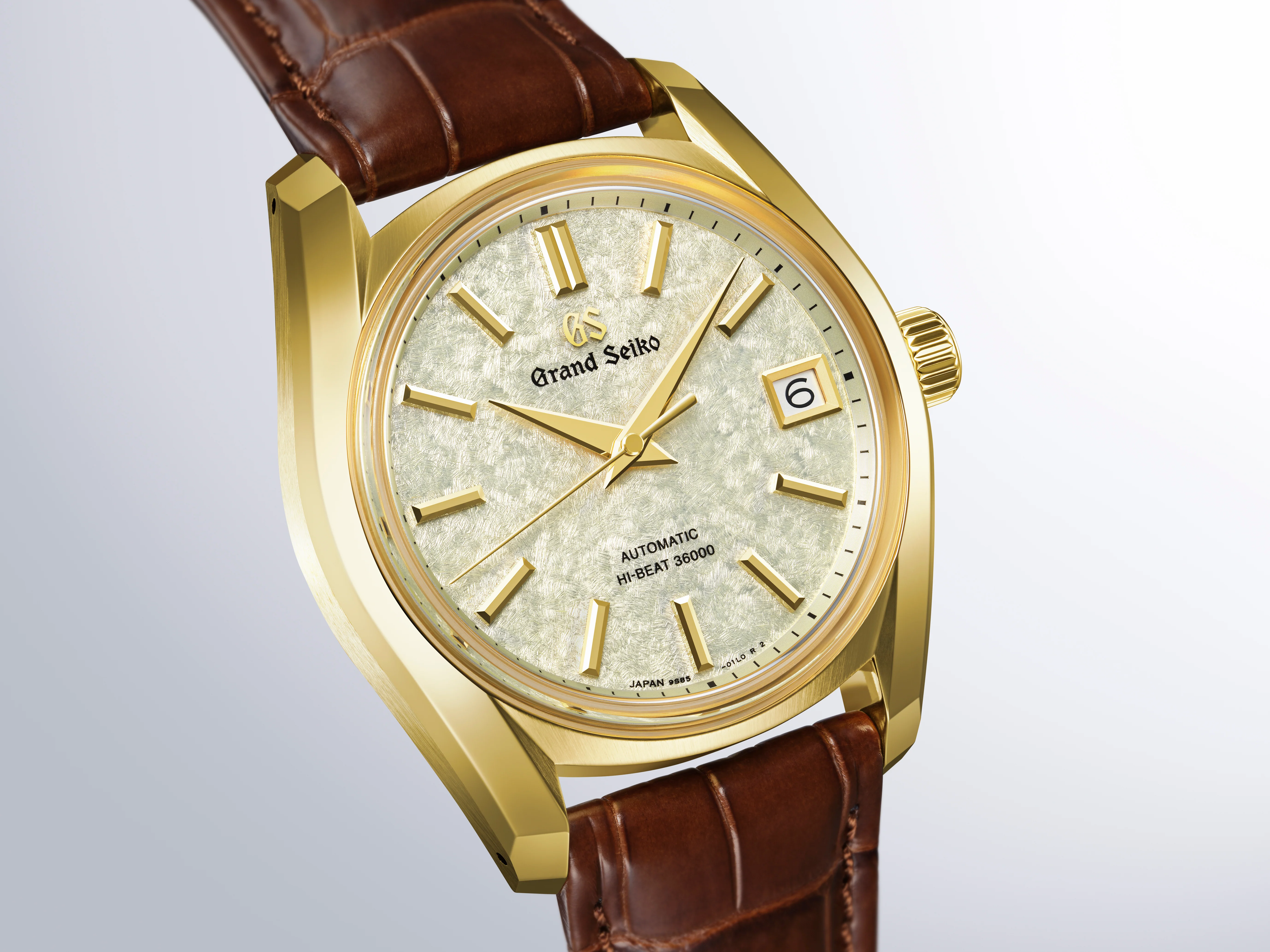 Hi-Beat 36000 Heritage | 38mm, 18K Yellow Gold, Leather, Gold Dial - Image 2