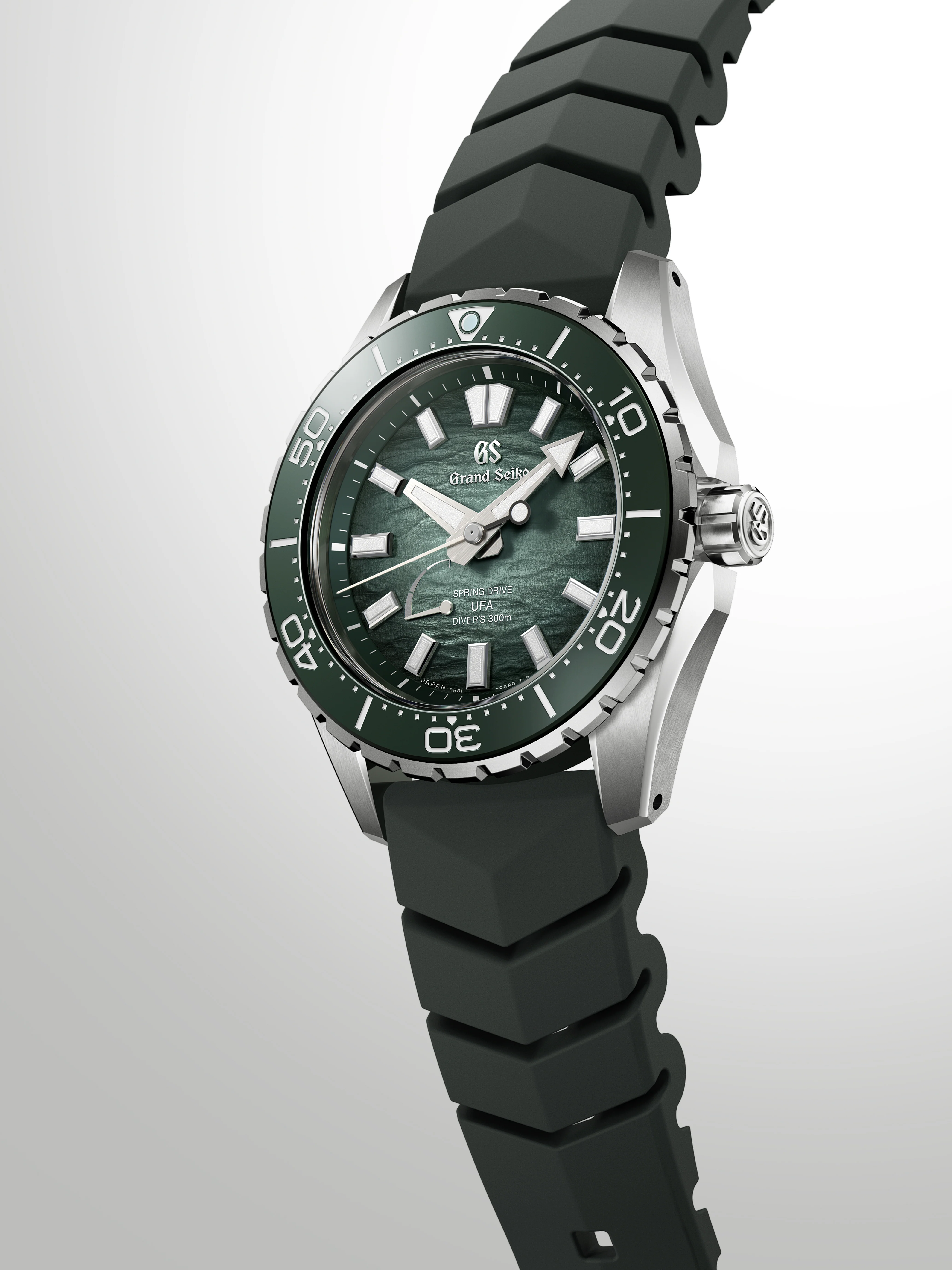 Spring Drive U.F.A. Ushio 300 Diver | 41mm, Titanium, Green Dial - Image 6