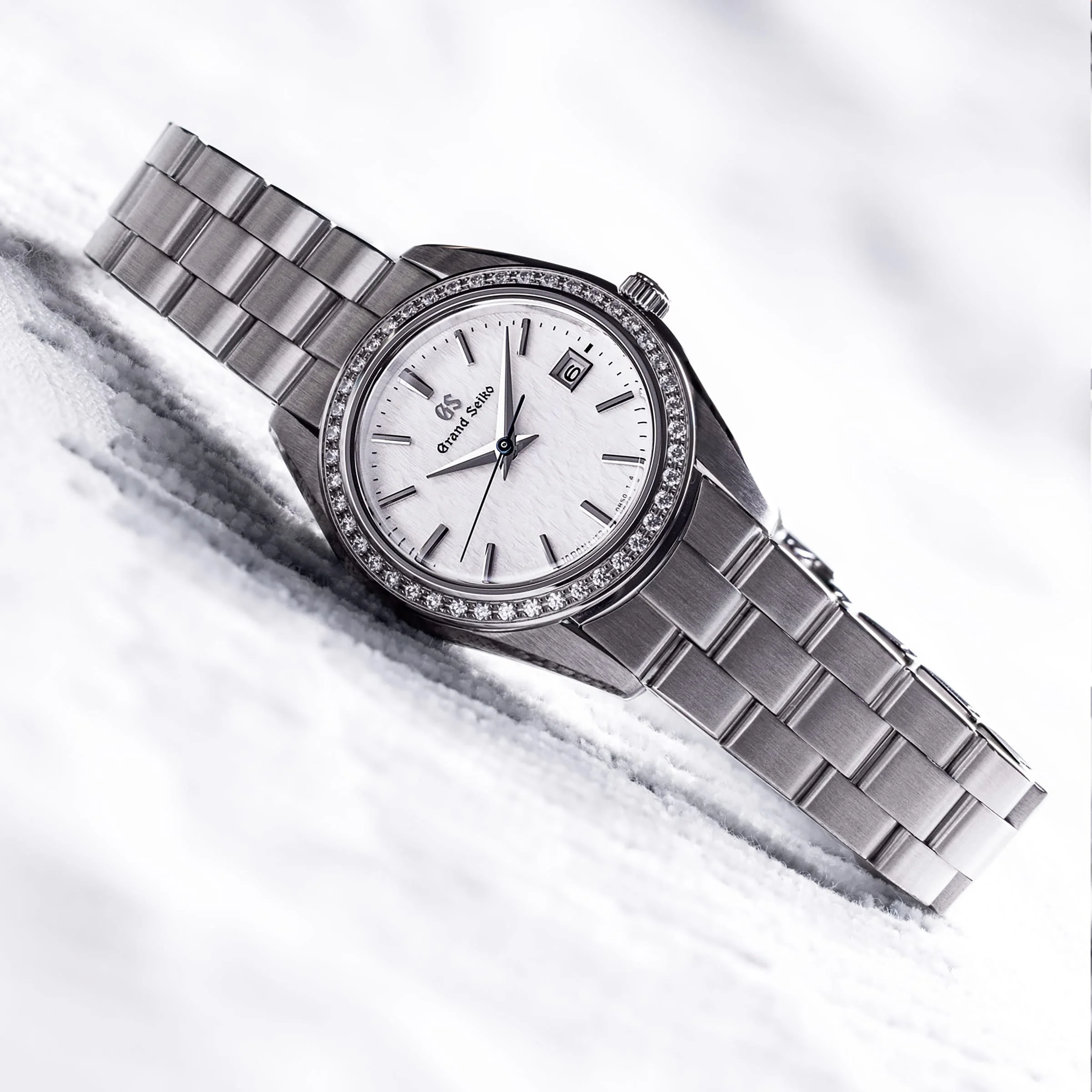 Ladies Heritage | 29mm, Steel, White Dial - Image 3