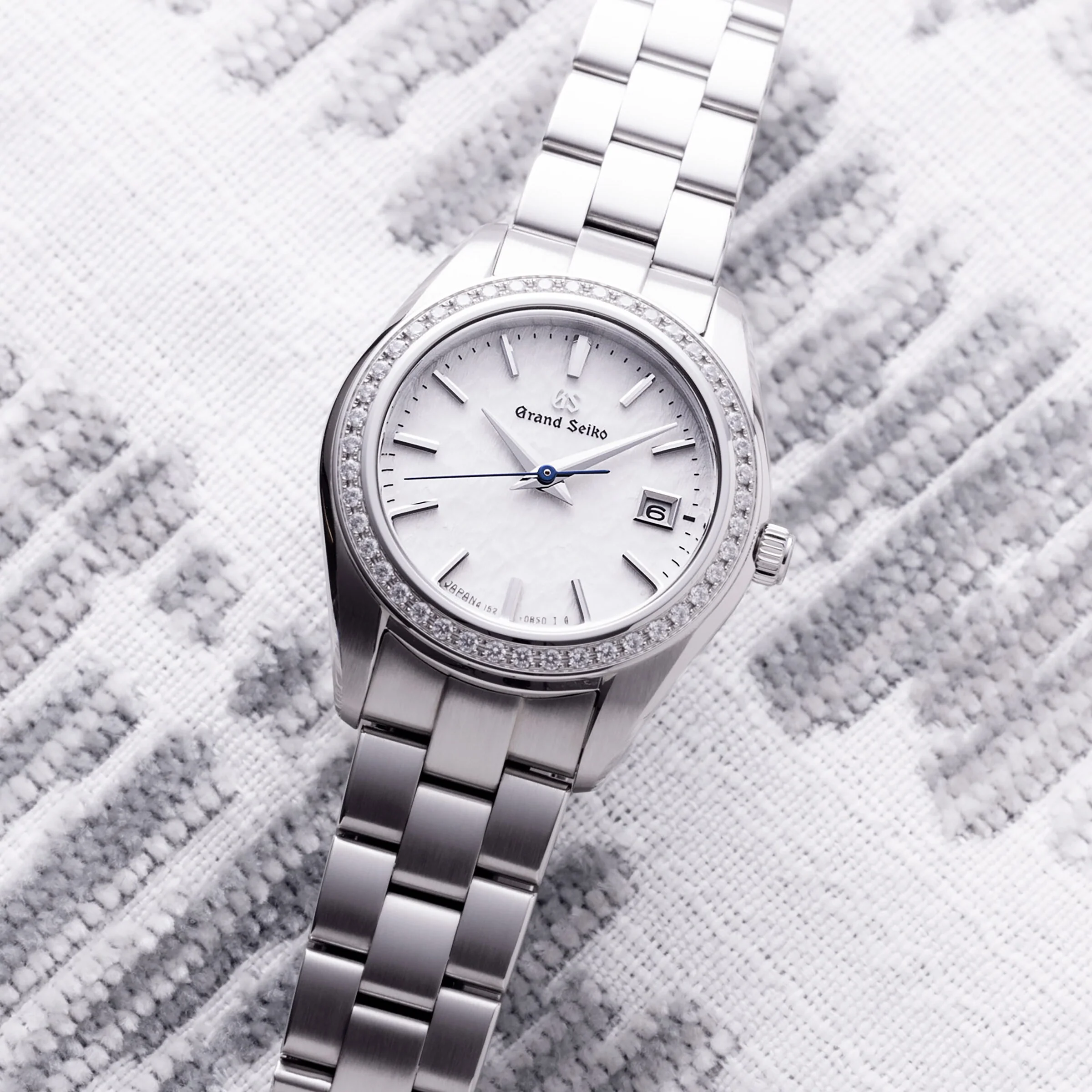Ladies Heritage | 29mm, Steel, White Dial - Image 4