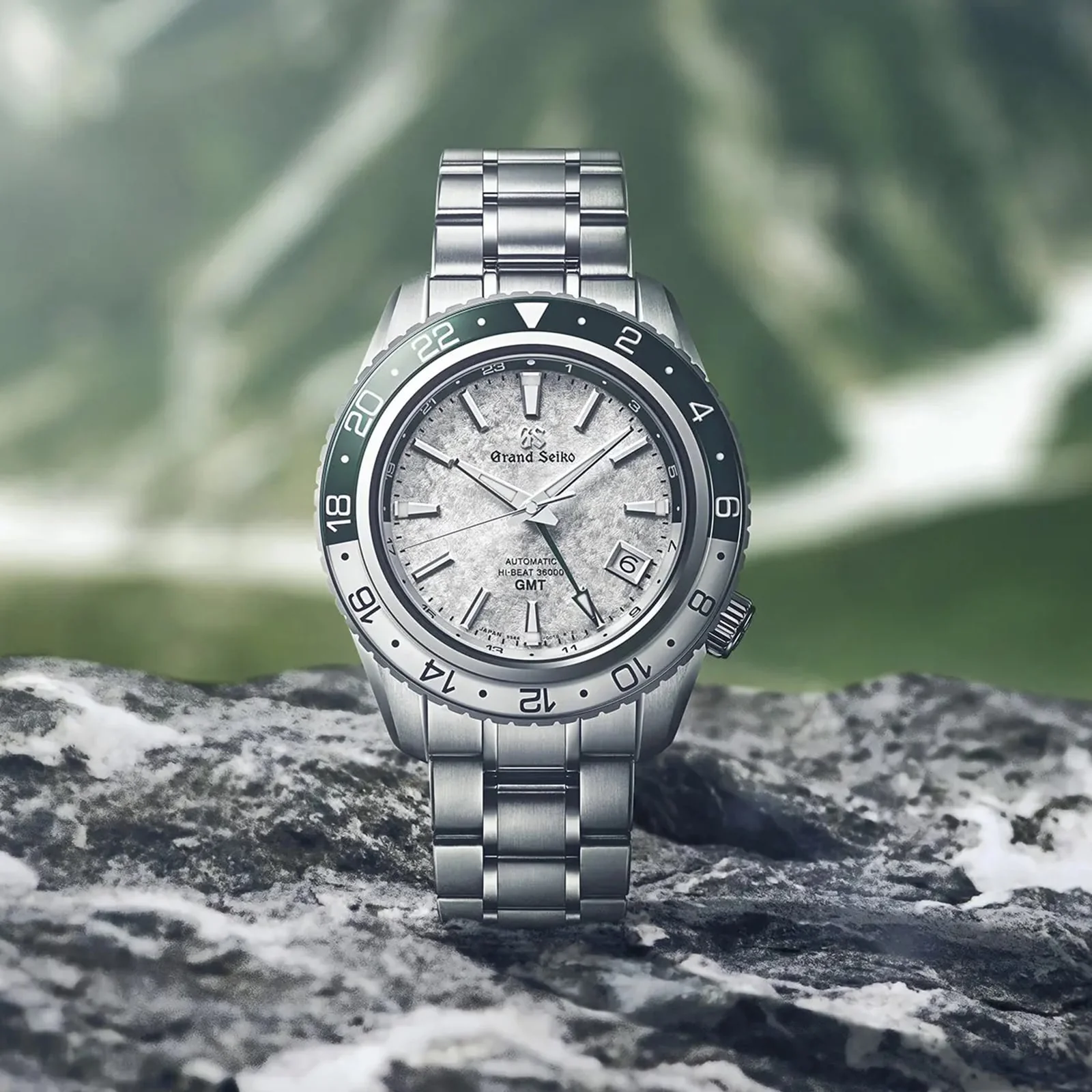 Hi-Beat GMT Sport | 44mm, Steel, White Dial - Image 5