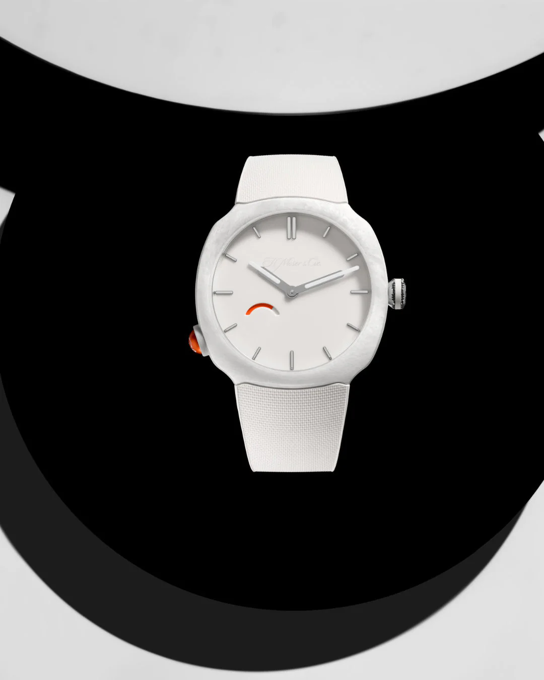 Streamliner Pump | 40mm, Rubber, White Dial - Image 4