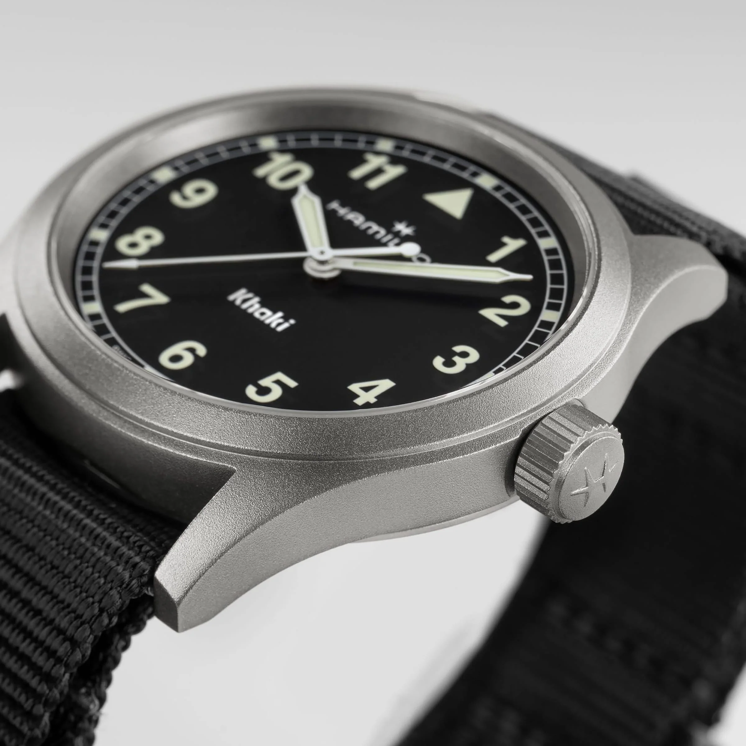 Khaki Field Quartz | 38mm, Steel, CANVAS, Black Dial, Ref. H69401430 - Image 5