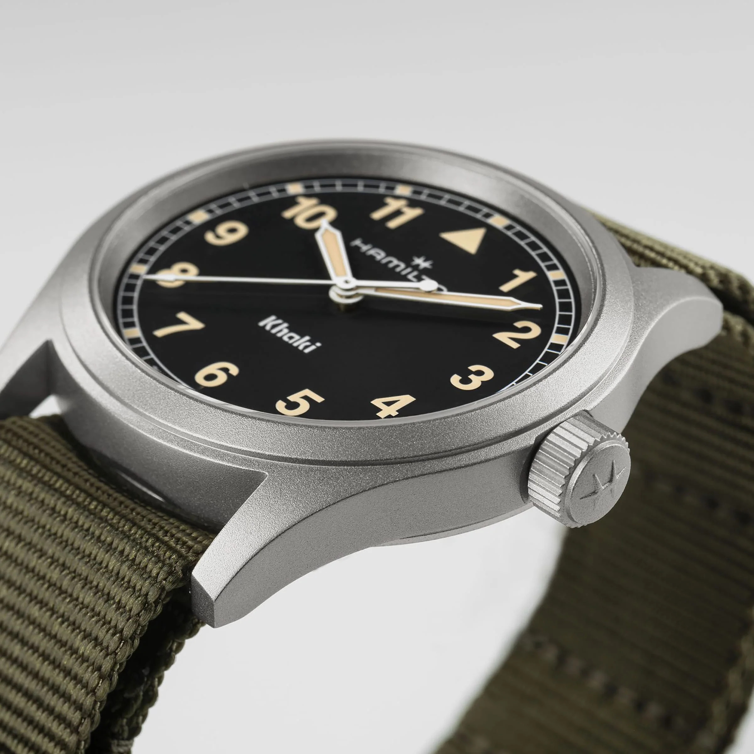 Khaki Field Quartz | 38mm, Steel, CANVAS, Black Dial, Ref. H69401930 - Image 5