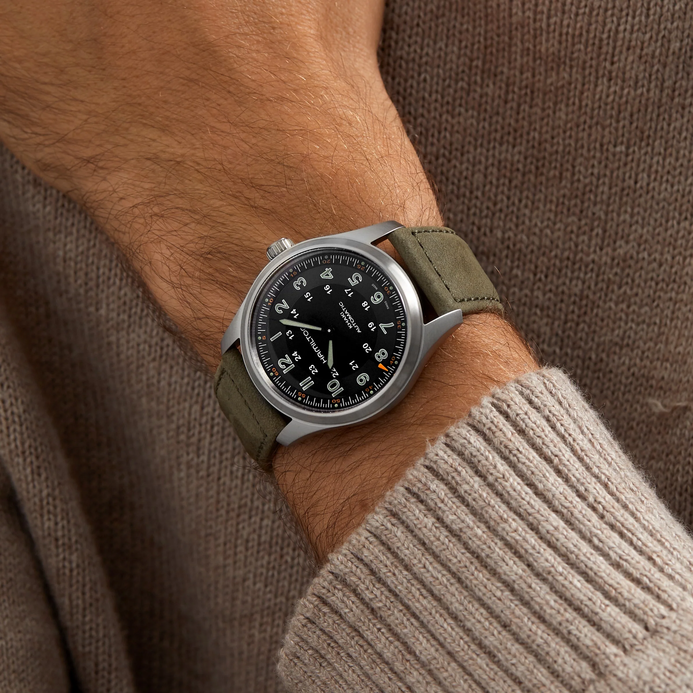 Khaki Field Titanium Auto | 38mm, Steel, Leather, Black Dial - Image 6