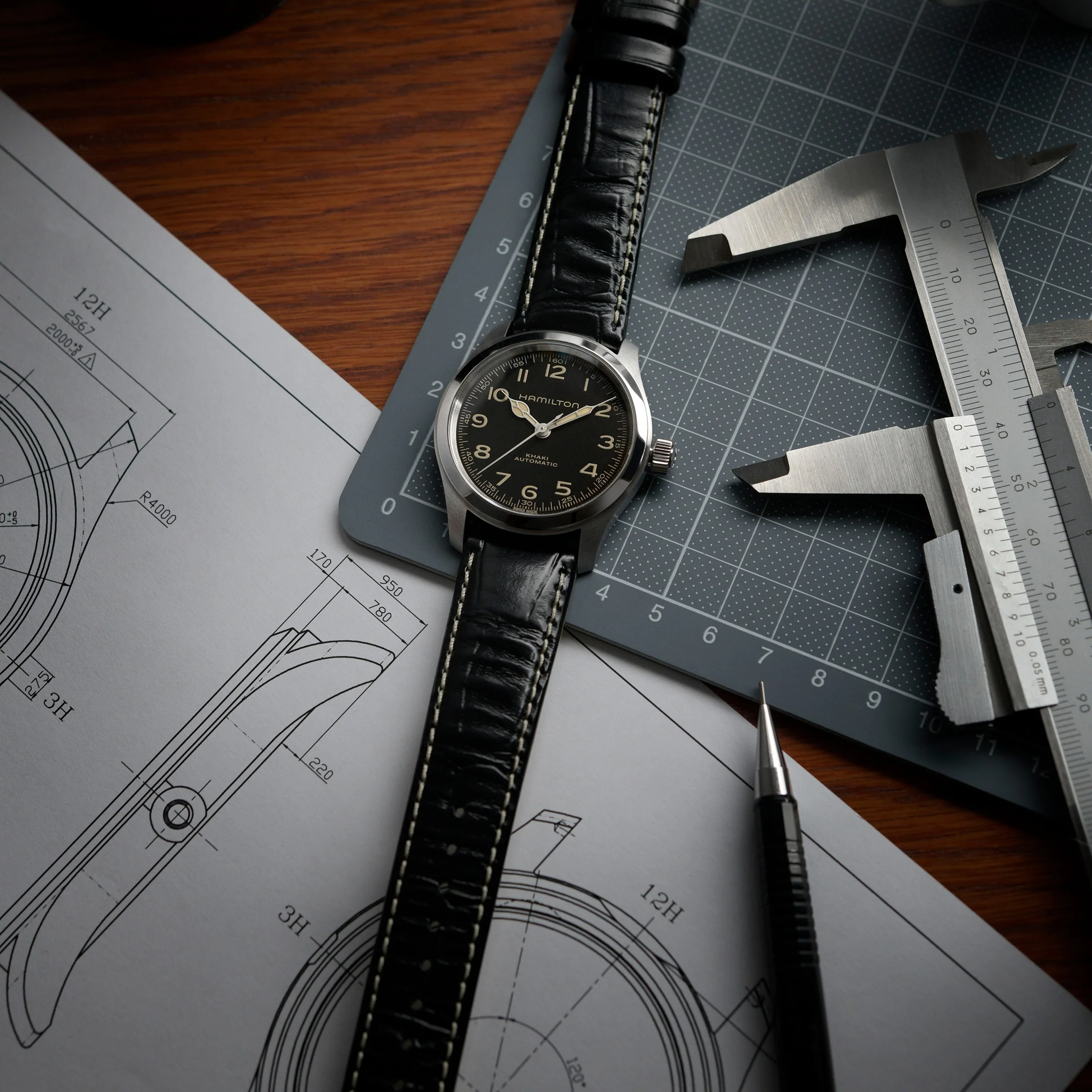 Khaki Field Murph 38mm | 38mm, Steel, Leather, Black Dial - Image 8
