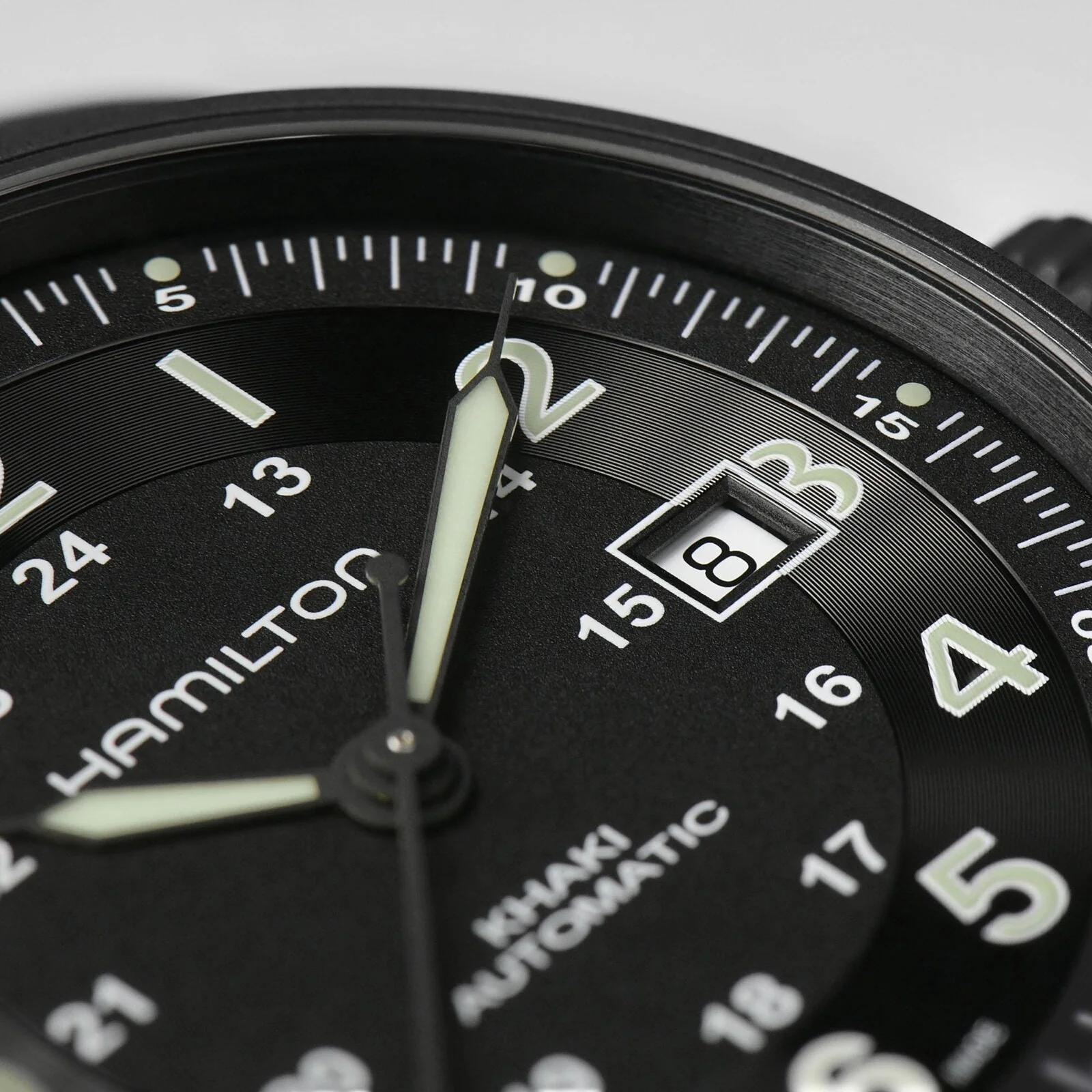 Khaki Field Titanium Auto | 42mm, Titanium, Rubber, Black Dial - Image 4
