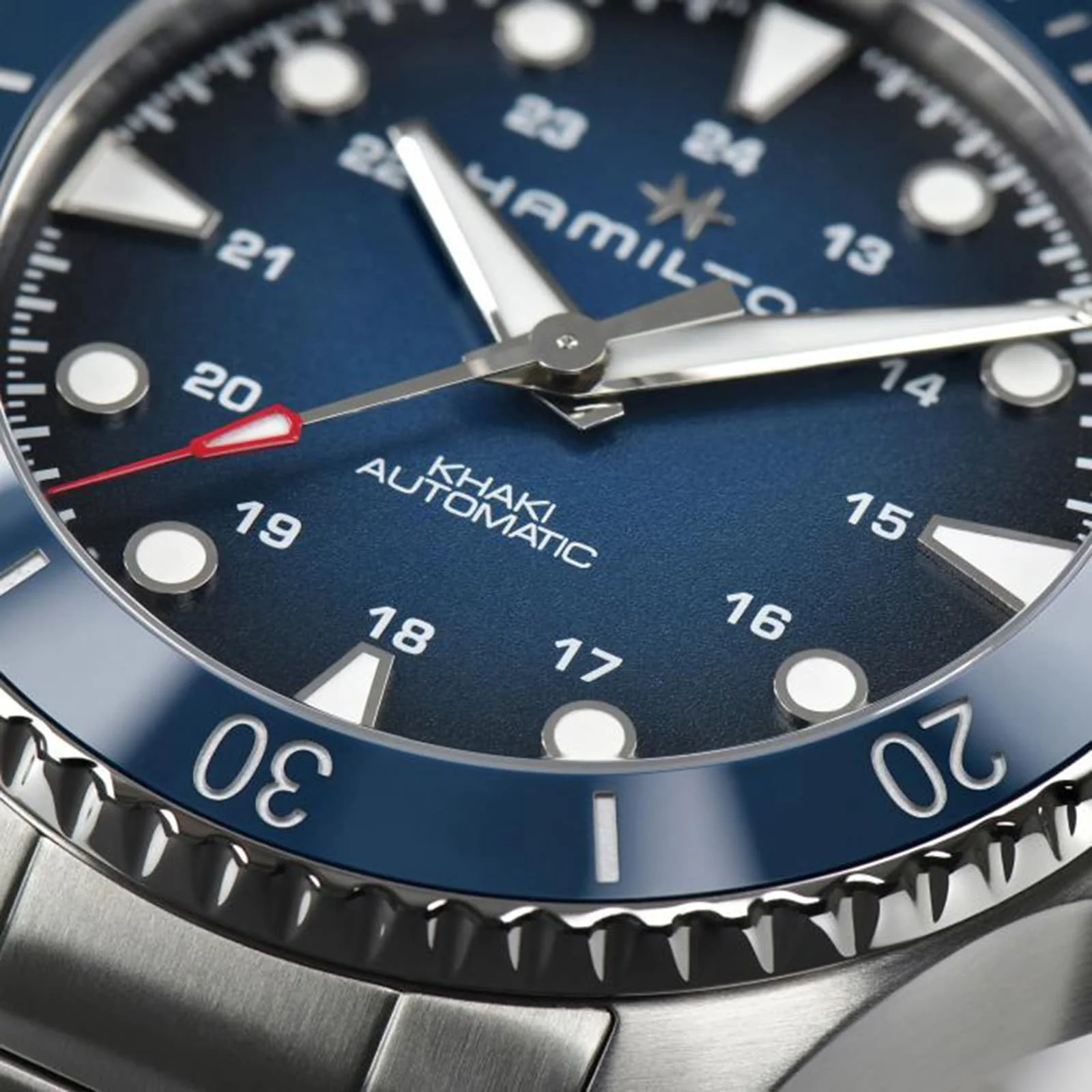 Khaki Navy Scuba Auto | 43mm, Steel, Blue Dial - Image 4