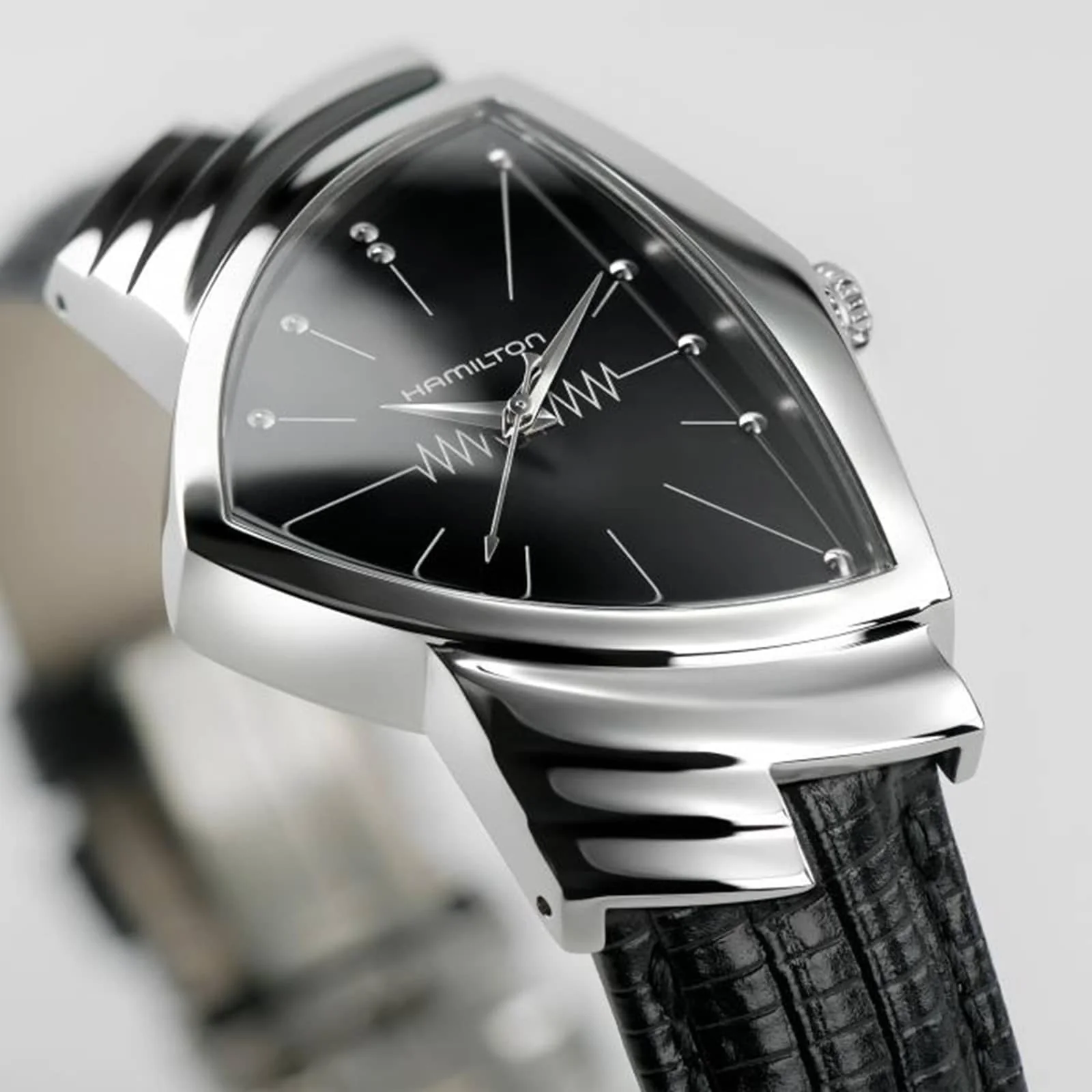 Ventura Quartz | 32mm, Steel, Black Dial - Image 4