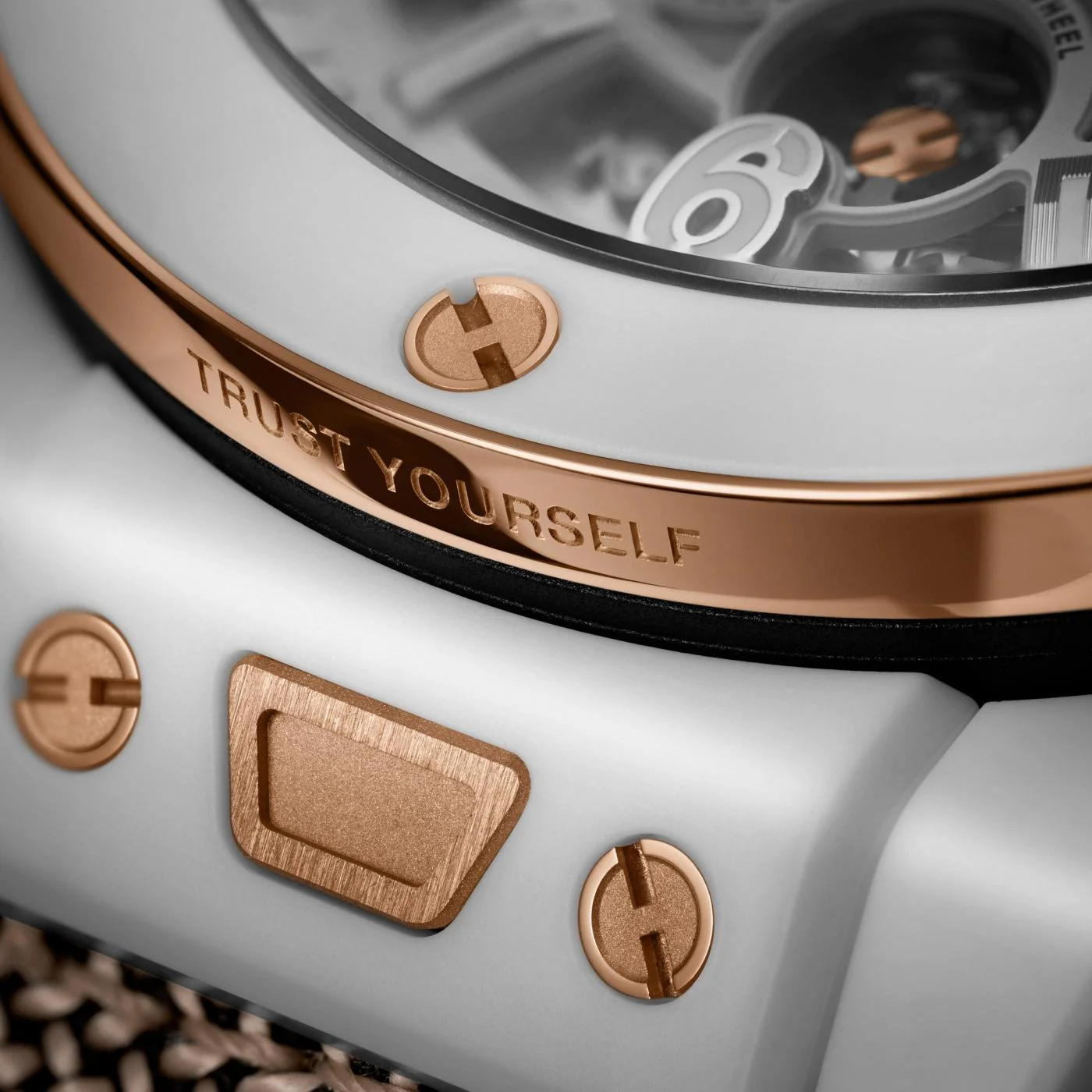 Big Bang Reloaded Kylian Mbappé White Ceramic | 44mm, Ceramic, Fabric, Silver Dial - Image 6