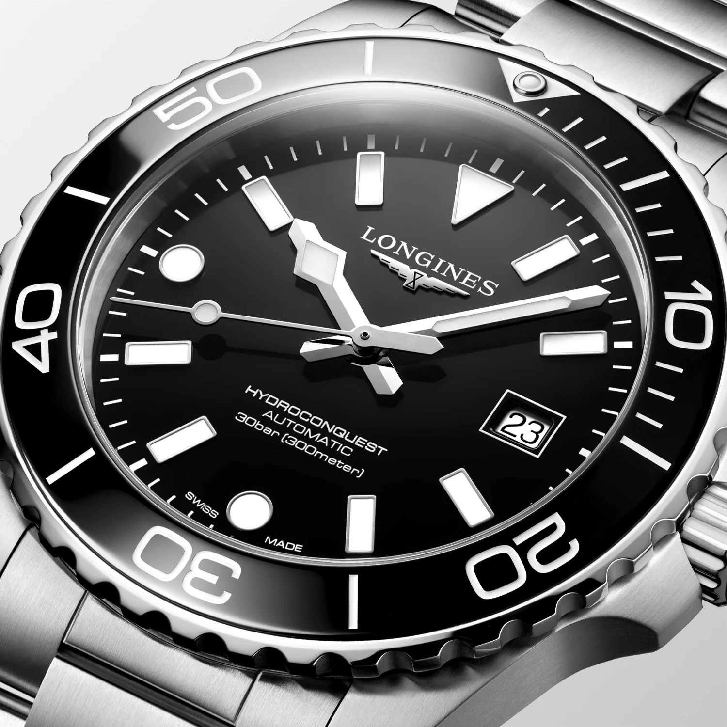 Hydroconquest 42 | 42mm, Steel, Black Bezel, Black Dial - Image 3
