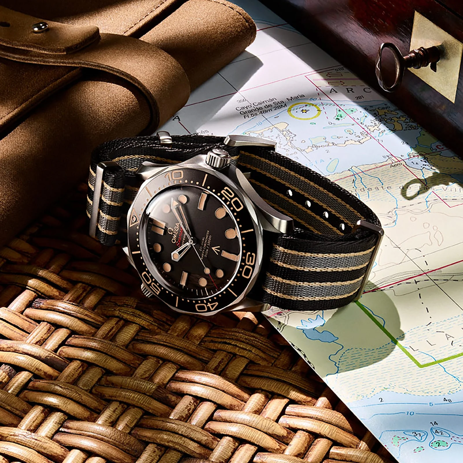 Seamaster Diver 300M James Bond 007 Edition | 42mm, Nylon, Black Dial - Image 5