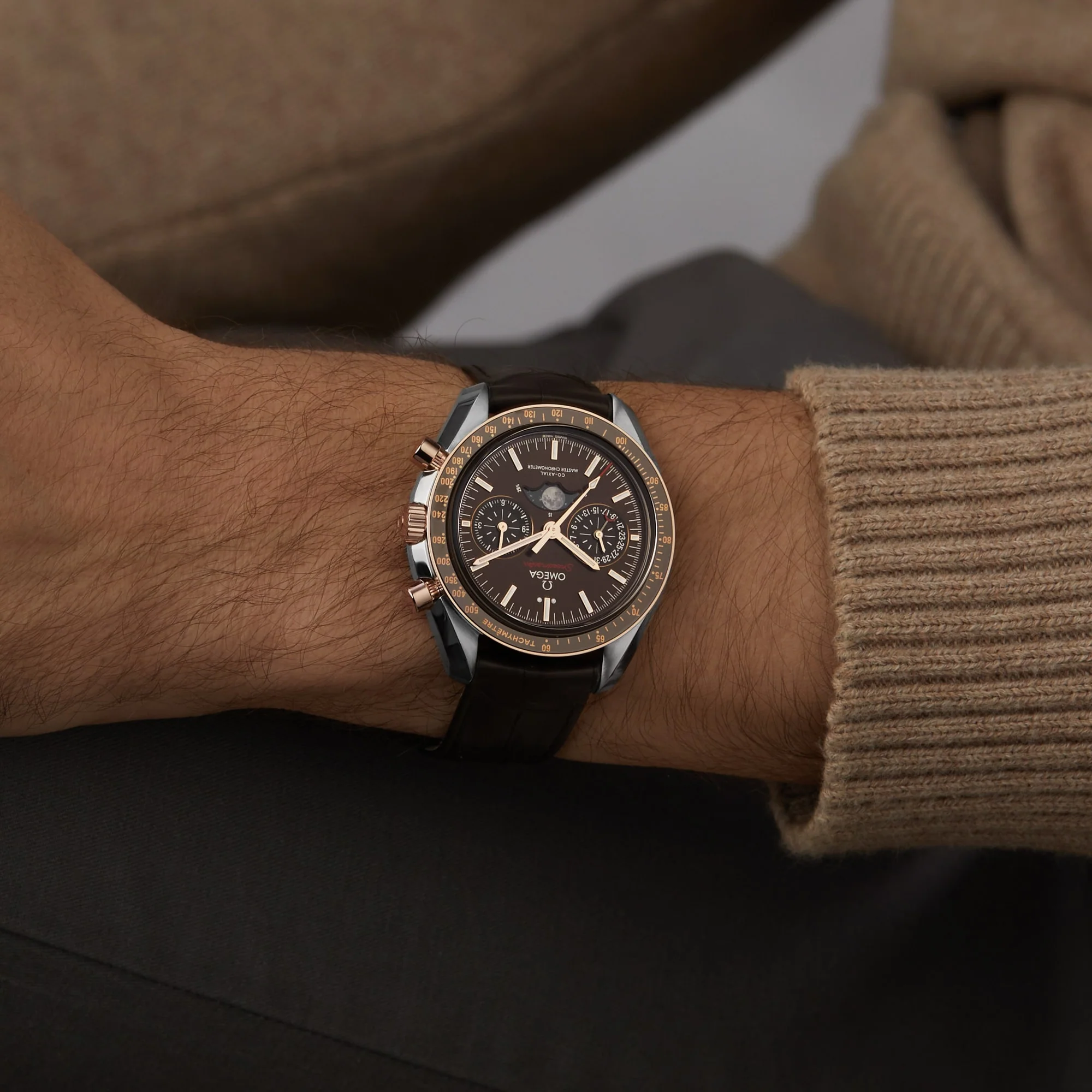 Speedmaster Moonwatch Co-Axial Chronograph | 44.25mm, Two-Tone Steel & 18K Rose Gold, Leather, Brown Dial - Image 3