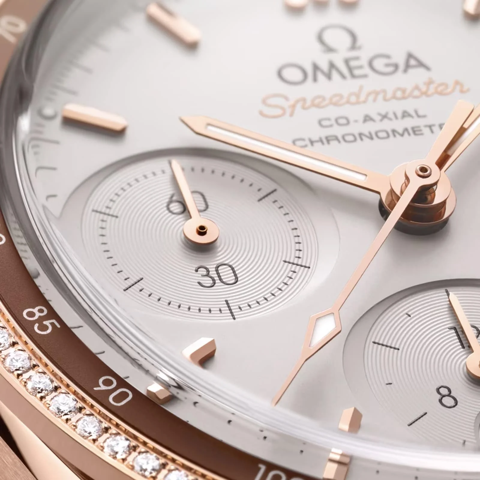 Speedmaster 38 | 38mm, 18K Rose Gold, Alligator Leather, Beige Dial - Image 3