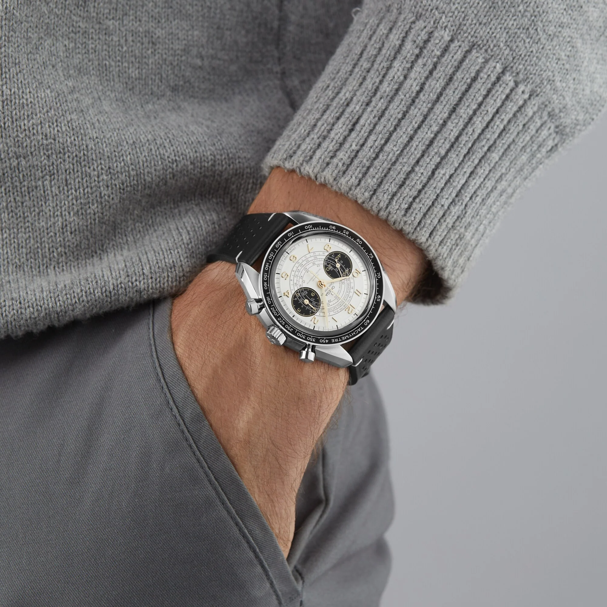 Speedmaster Chronoscope Paris 2024 Olympics | 43mm, Steel, Leather, Silver Dial - Image 5