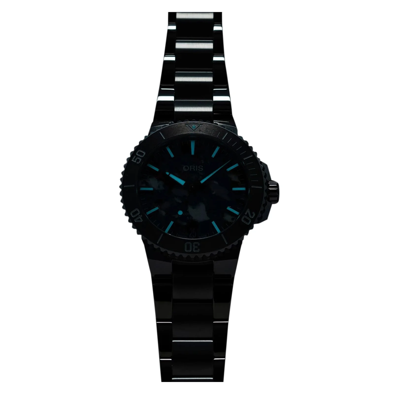 Aquis Date Upcycle Calibre 400 | 43.5mm, Steel, Blue Dial - Image 6