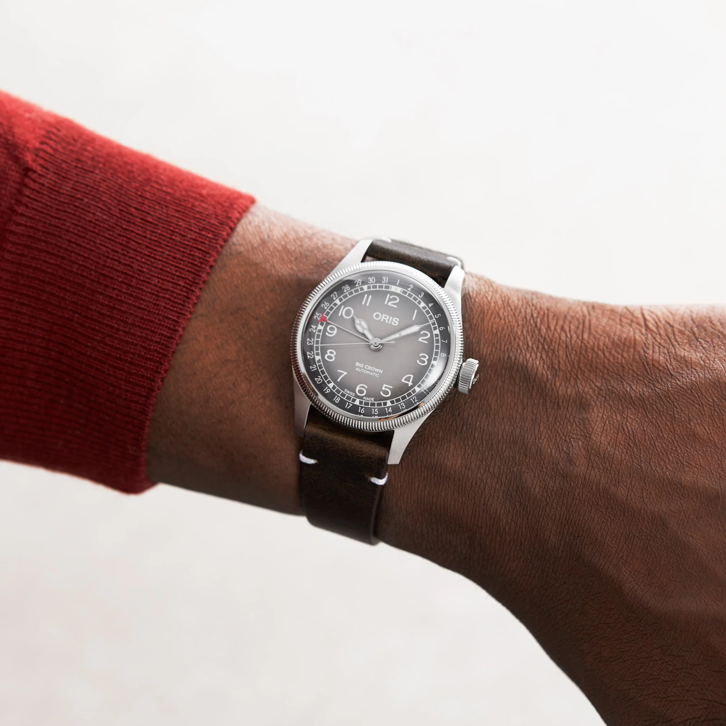 Big Crown Oris X Cervo Volante | 38mm, Steel, Leather, Grey Dial - Image 3