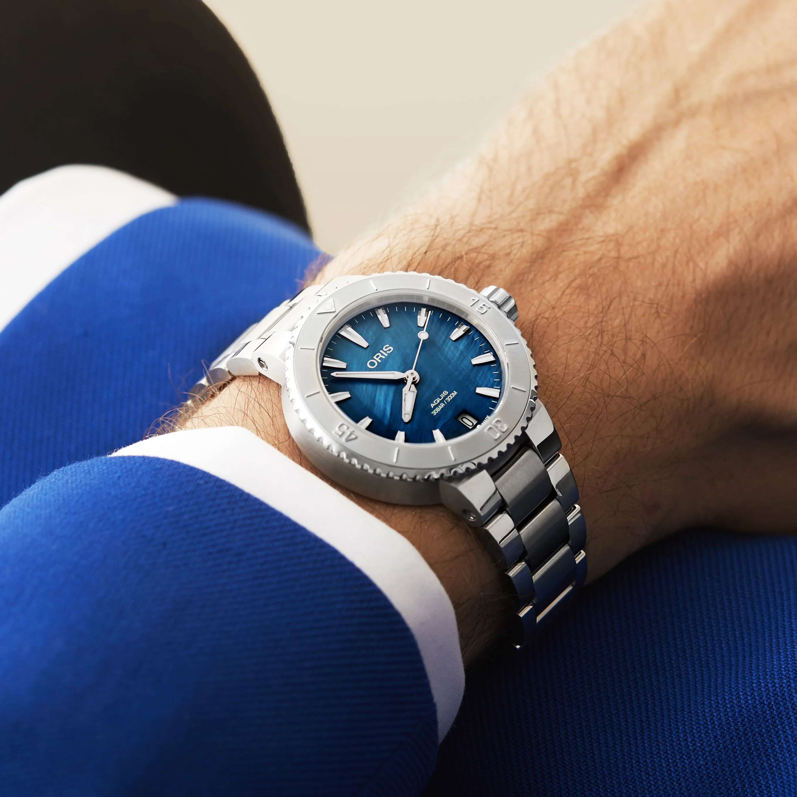 Aquis Date | 36.5mm, Steel, Blue Dial - Image 6