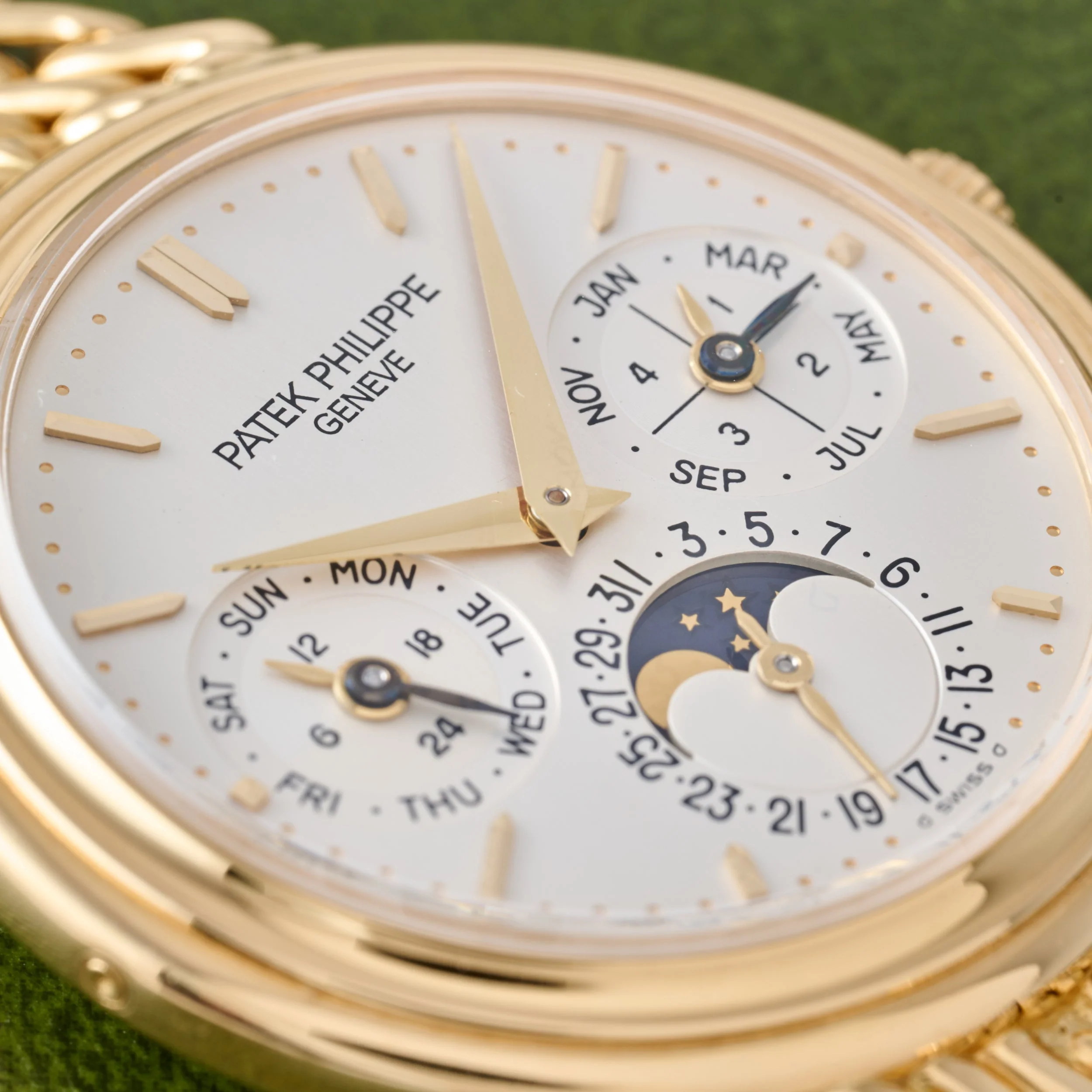 Patek Philippe Perpetual Calendar - Image 7
