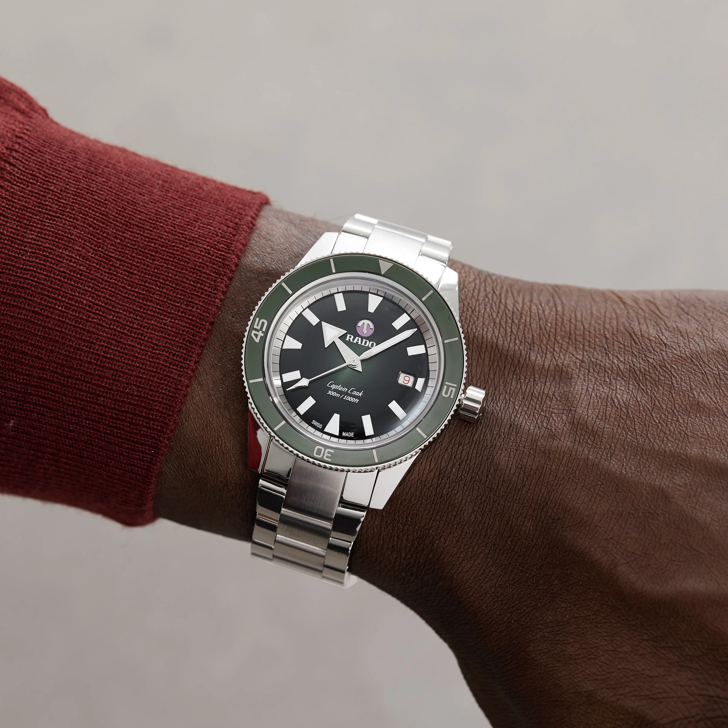 Captain Cook Automatic | 42mm, Ceramic & Steel, Steel, Green Dial - Image 5
