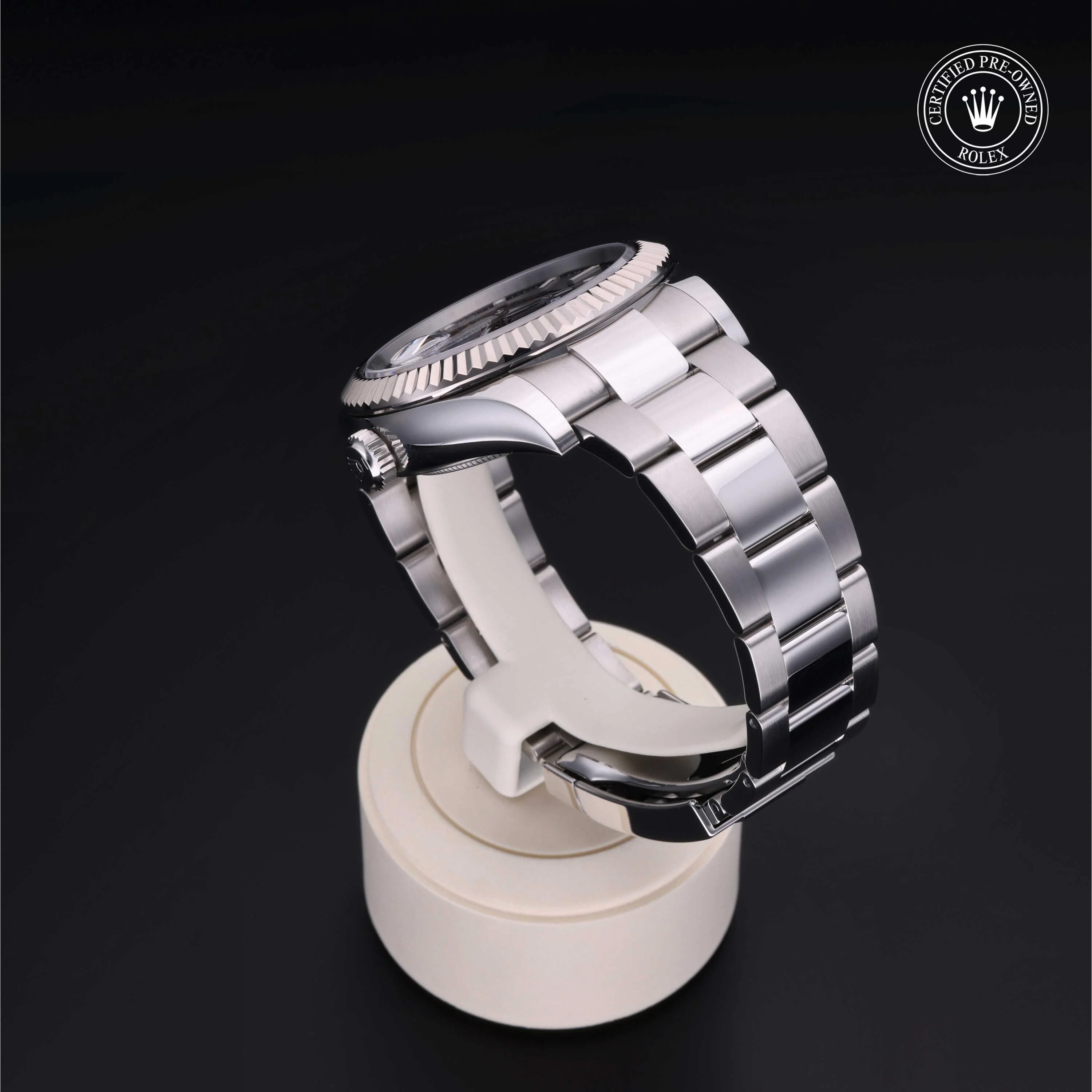 Sky-Dweller - Image 5