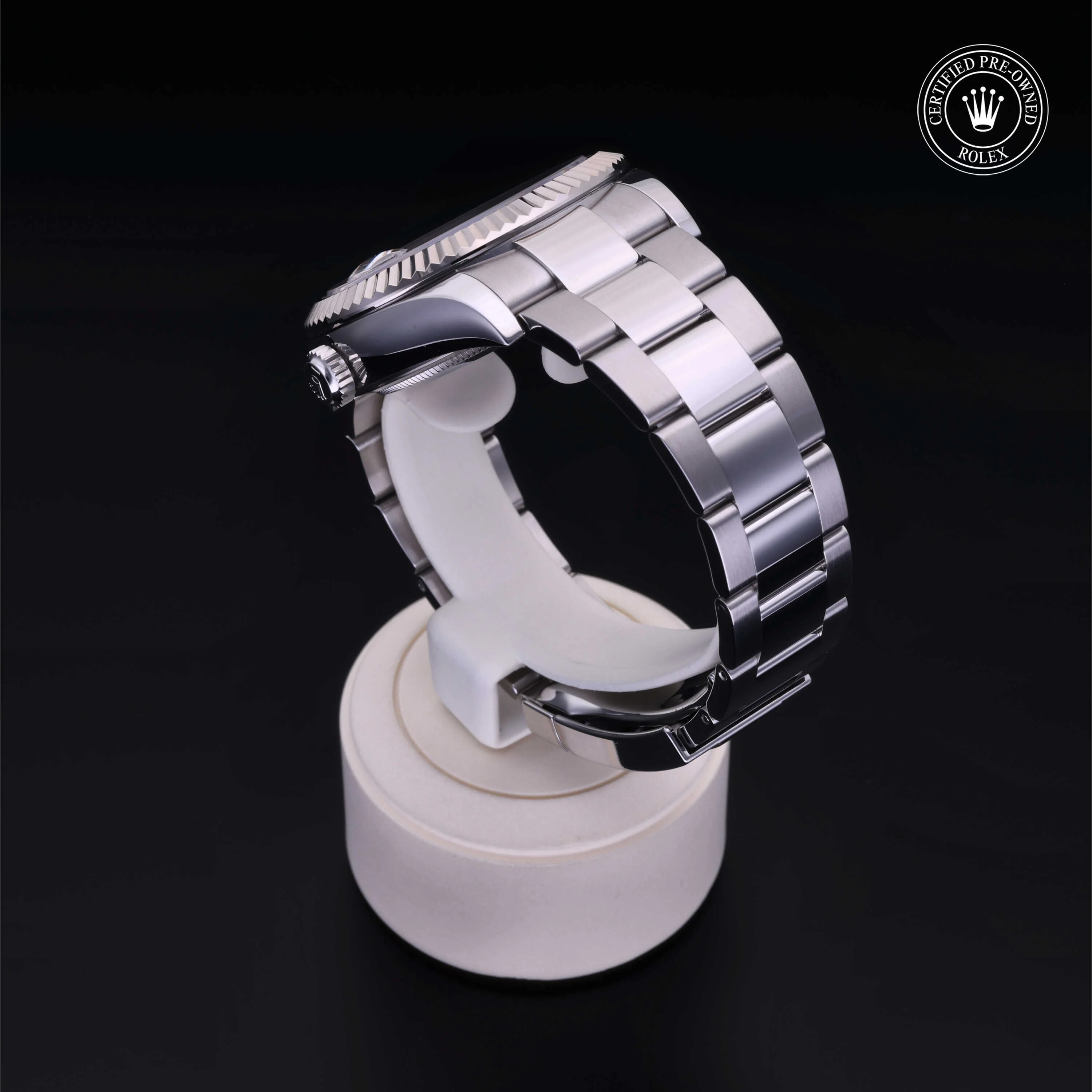 Sky-Dweller - Image 5