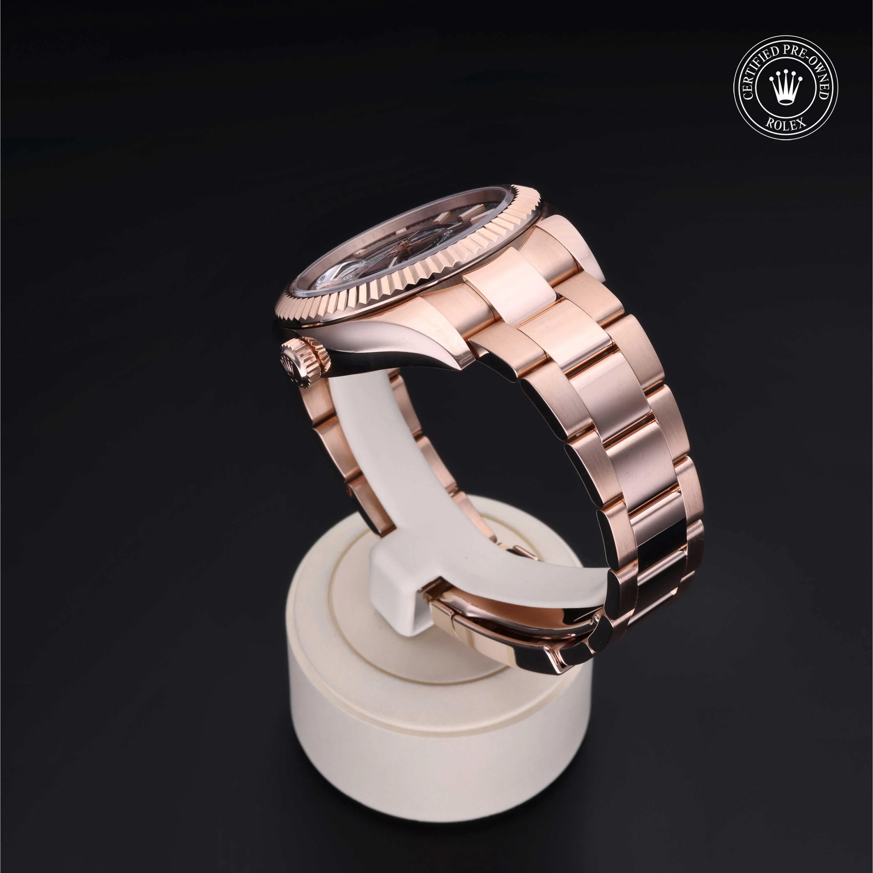 Sky-Dweller - Image 5