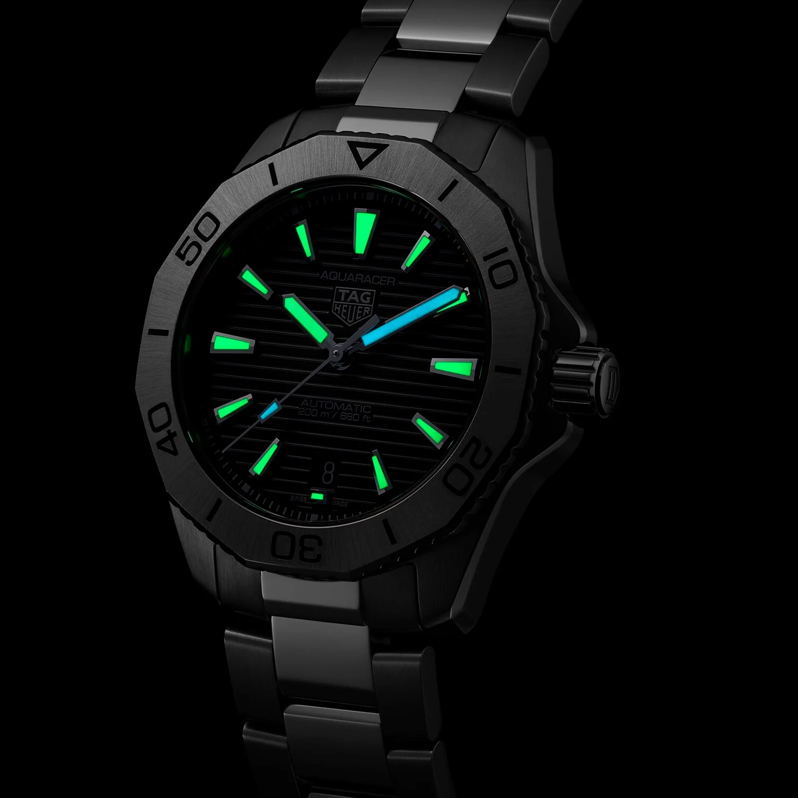 Aquaracer Professional 200 Date | 40mm, Steel, Black Dial - Image 7