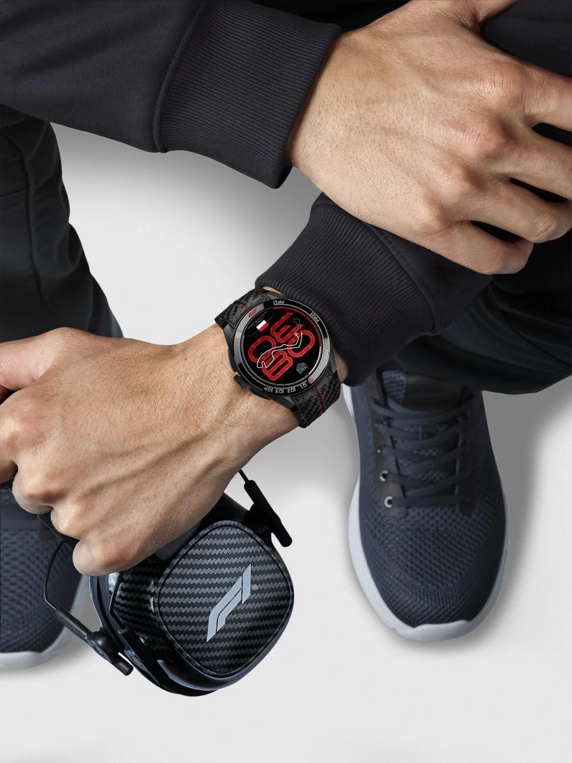 Calibre E5 F1 Special Edition | 45mm, Titanium, Rubber - Image 2