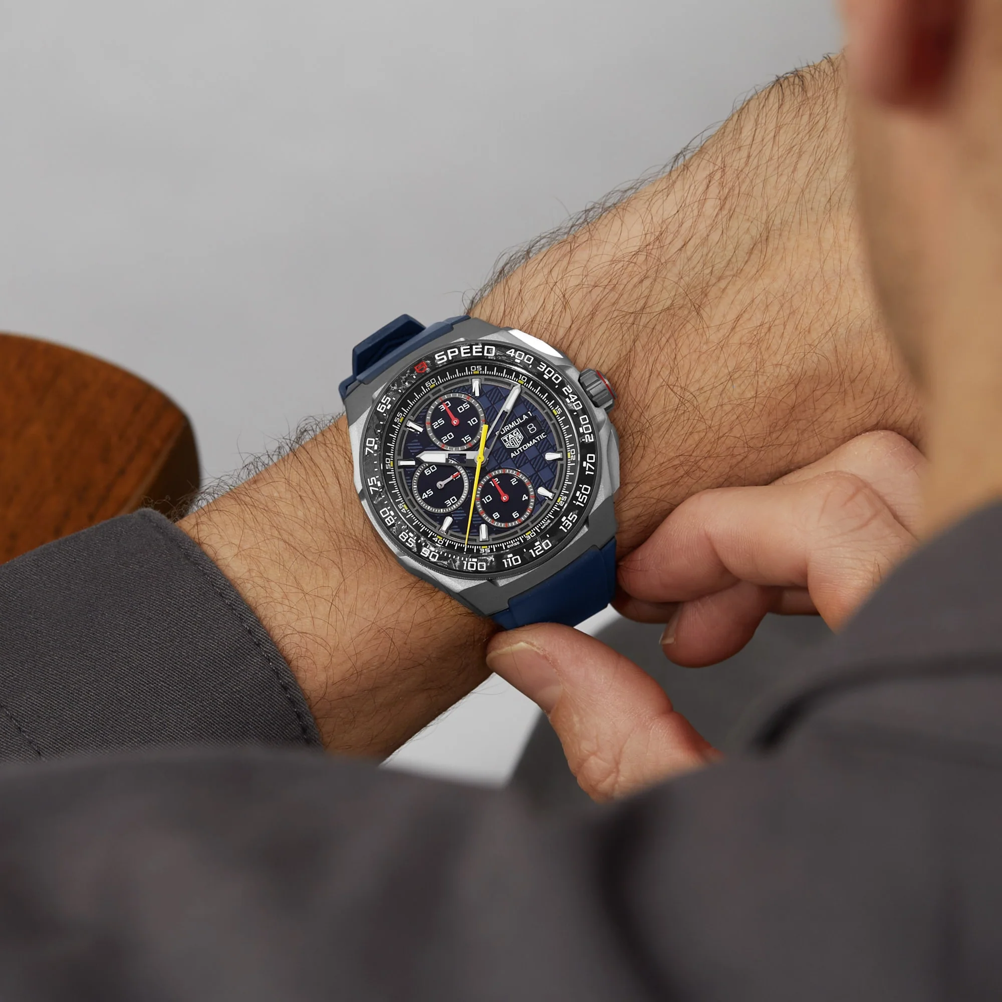 Formula 1 Chronograph X Oracle Red Bull Racing | 44mm, Titanium, Rubber, Blue Dial - Image 7