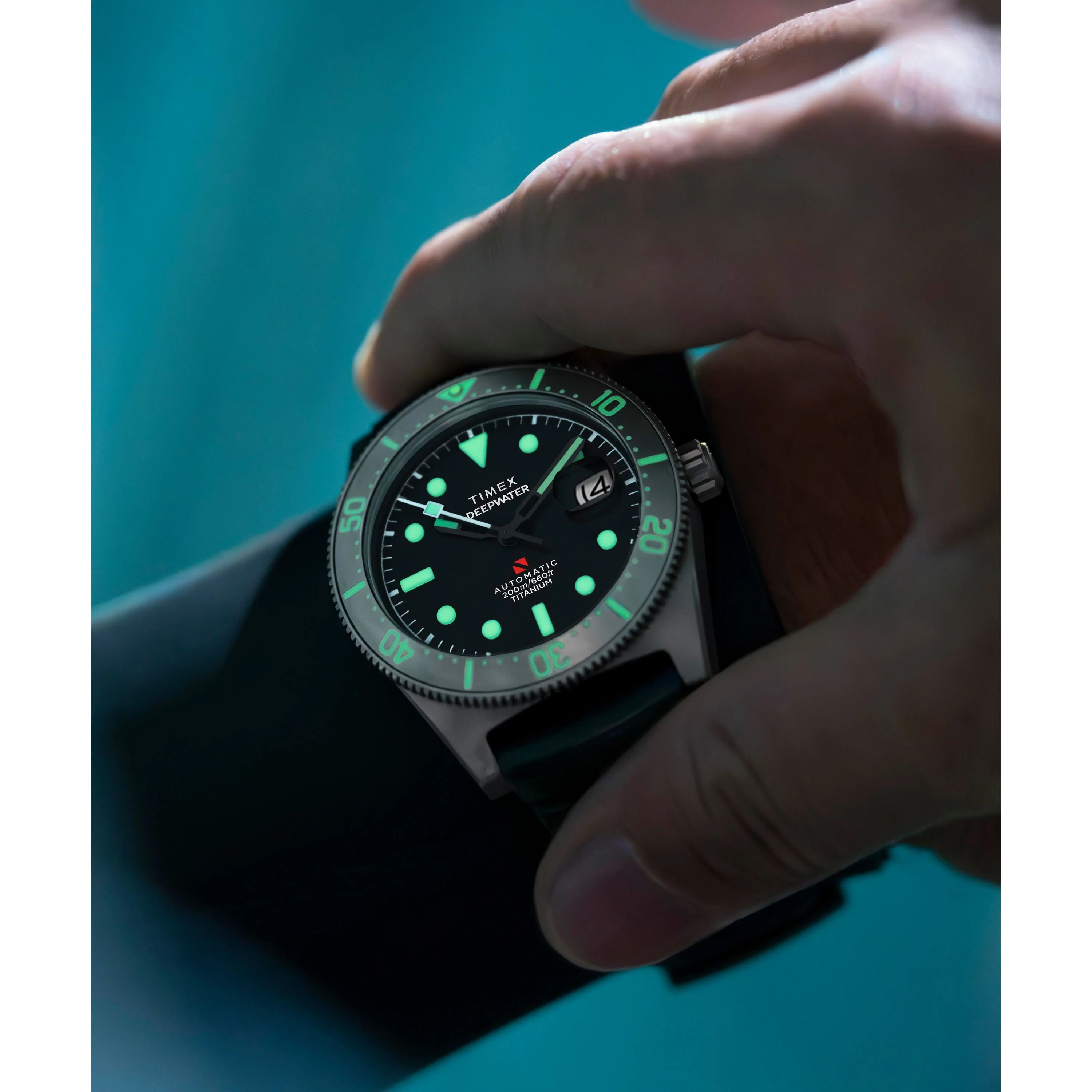 Deepwater Reef 200 Titanium Automatic | 41mm, Titanium, Rubber, Black Dial - Image 10