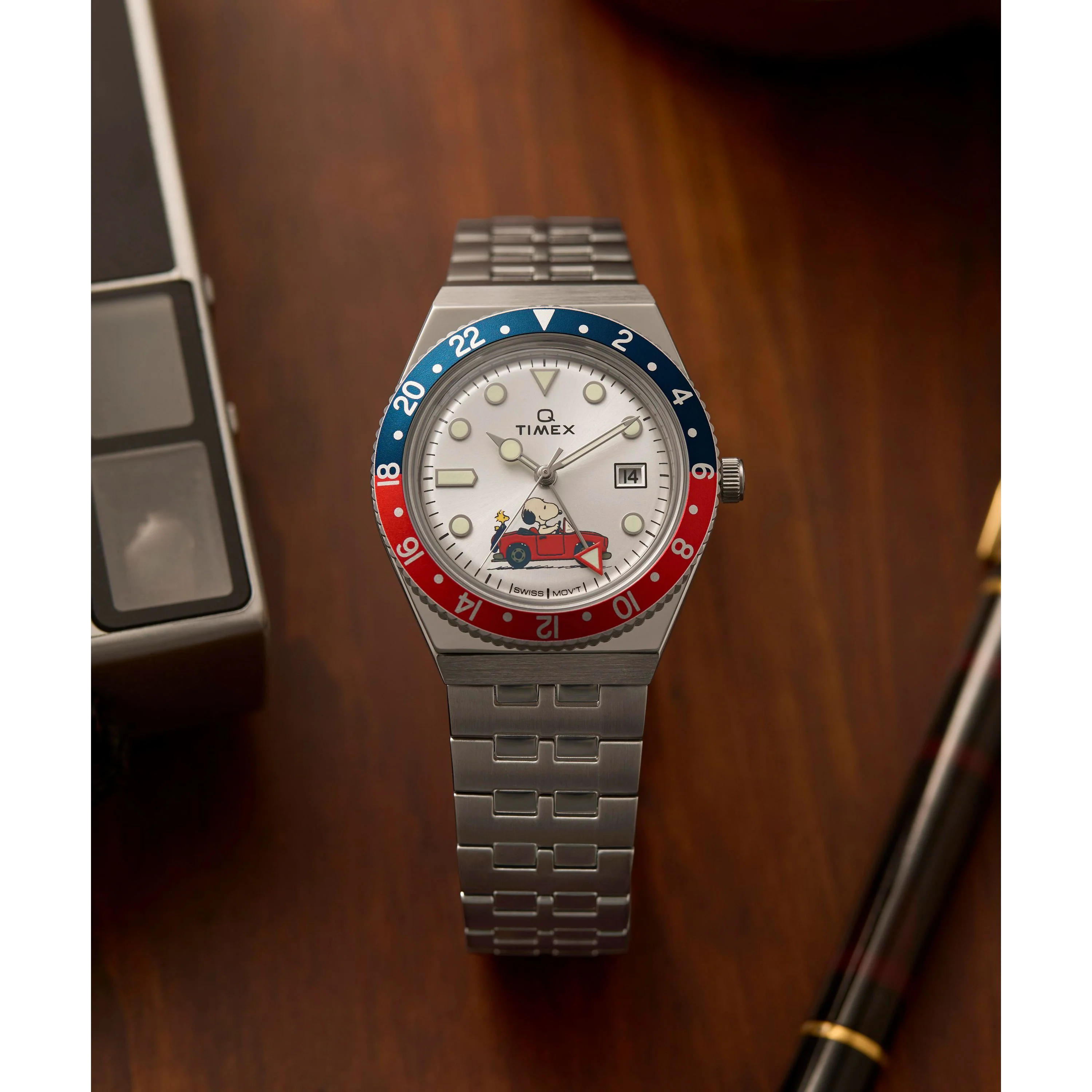 Timex x Peanuts® Q GMT | 38mm, Steel, Silver Dial - Image 6