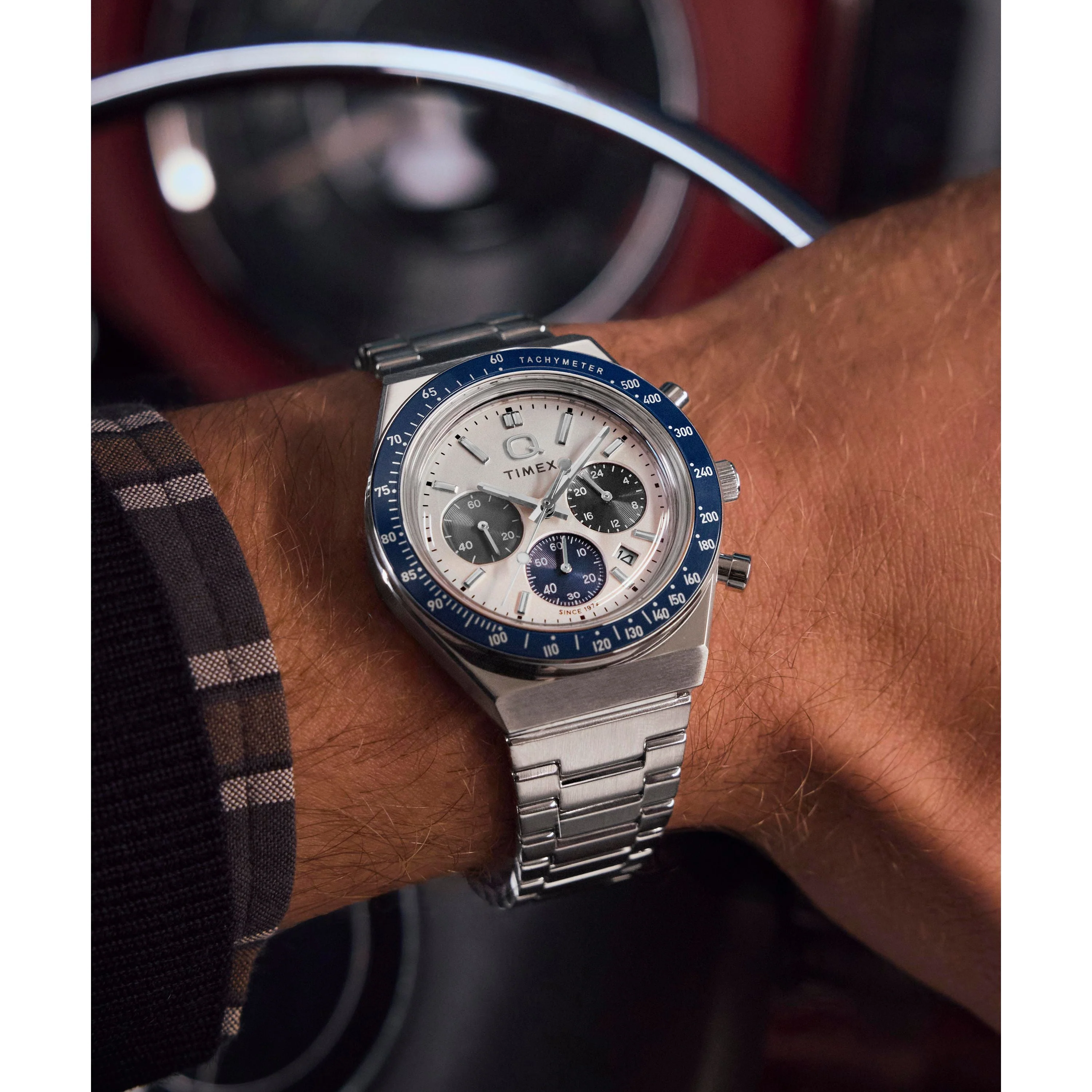 Q Chronograph | 40mm, Steel, White Dial - Image 9