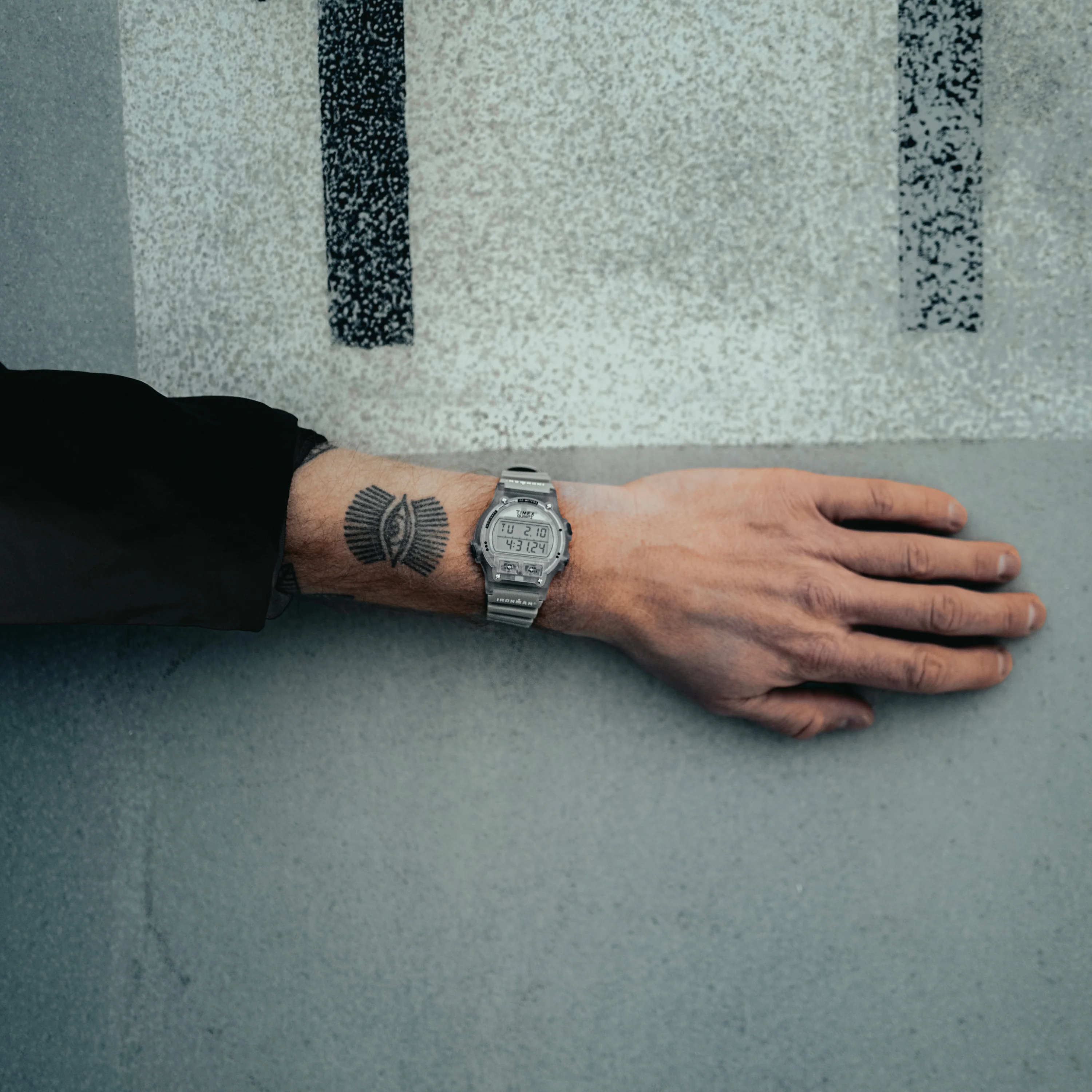 TIMEX® IRONMAN® 8-Lap Limited Edition For Hodinkee | 39mm, Resin, White Dial - Image 8