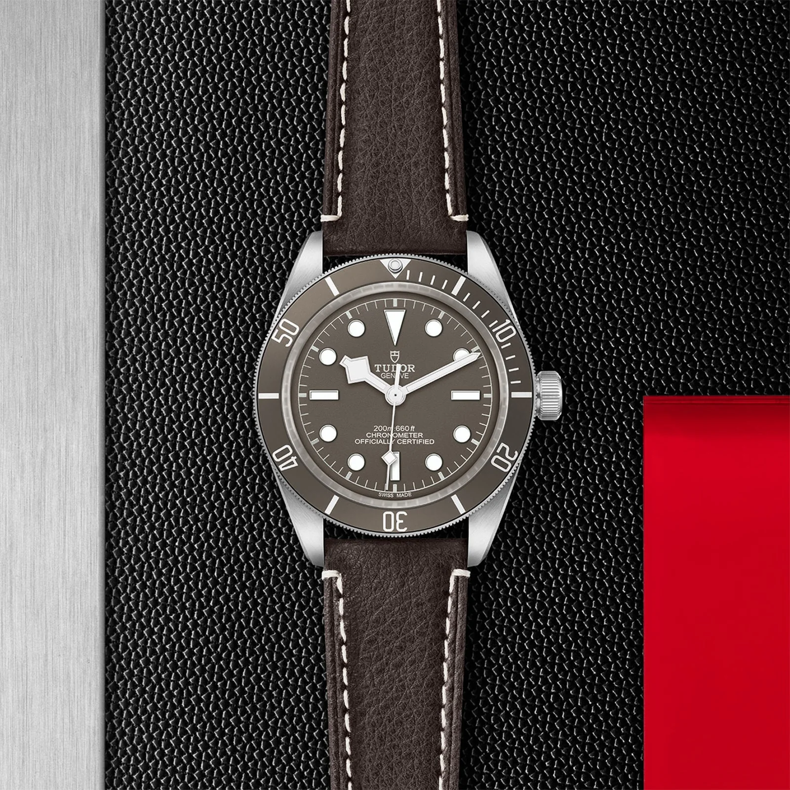 Black Bay 58 925 | 39mm, Silver, Leather, Grey Dial - Image 4