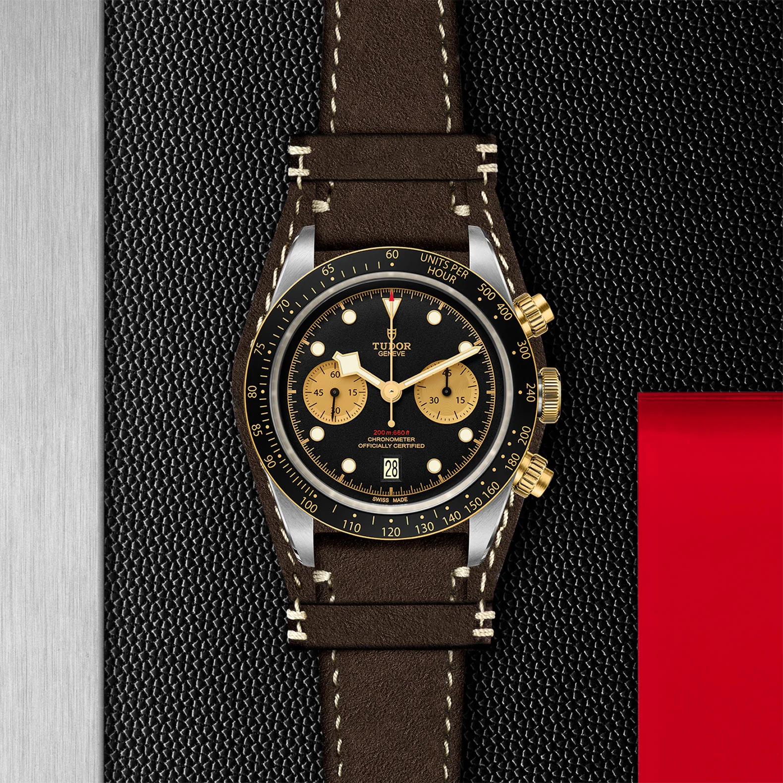 Black Bay Chrono S&G | 41mm, Two-Tone Steel & 18K Yellow Gold, Leather, Black Dial - Image 4