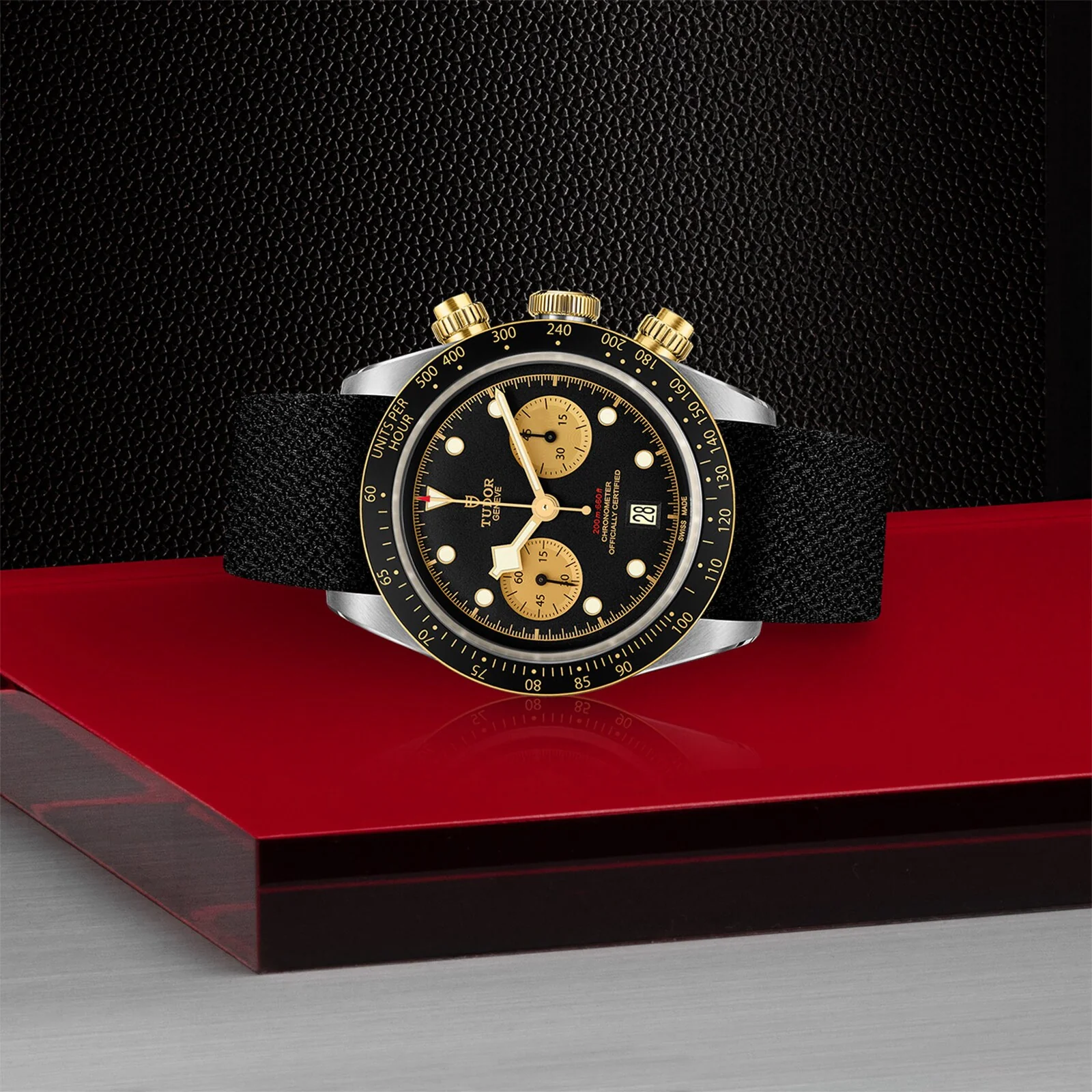Black Bay Chrono S&G | 41mm, Two-Tone Steel & 18K Yellow Gold, Fabric, Black Dial - Image 3