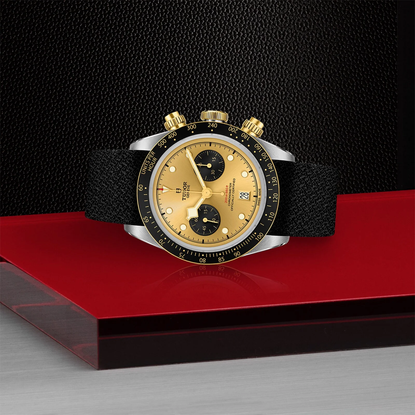 Black Bay Chrono S&G | 41mm, Two-Tone Steel & 18K Yellow Gold, Fabric, Champagne Dial - Image 3