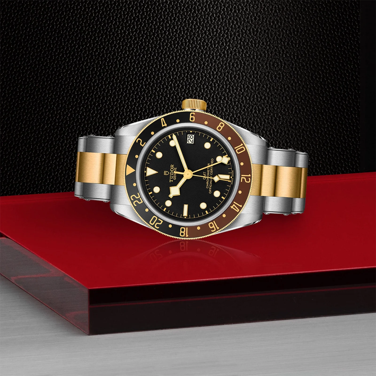 Black Bay GMT S&G | 41mm, Two-Tone Steel & 18K Yellow Gold, Black Dial - Image 3